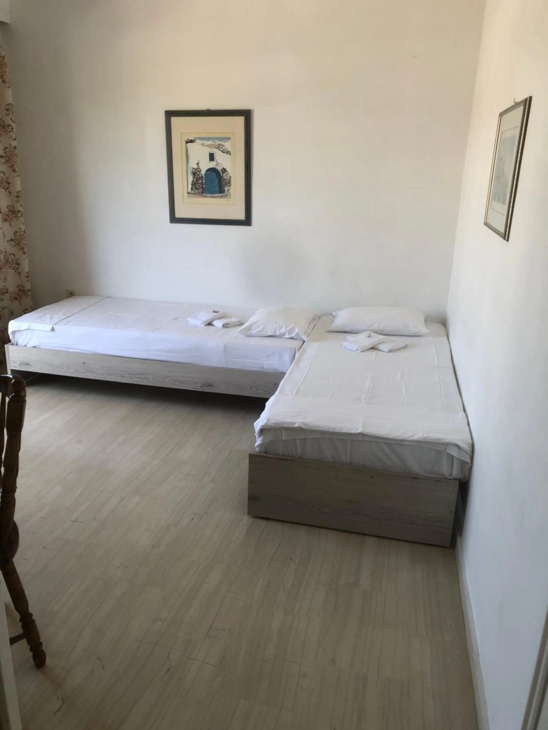 Living room in Chris Studios & Apartments