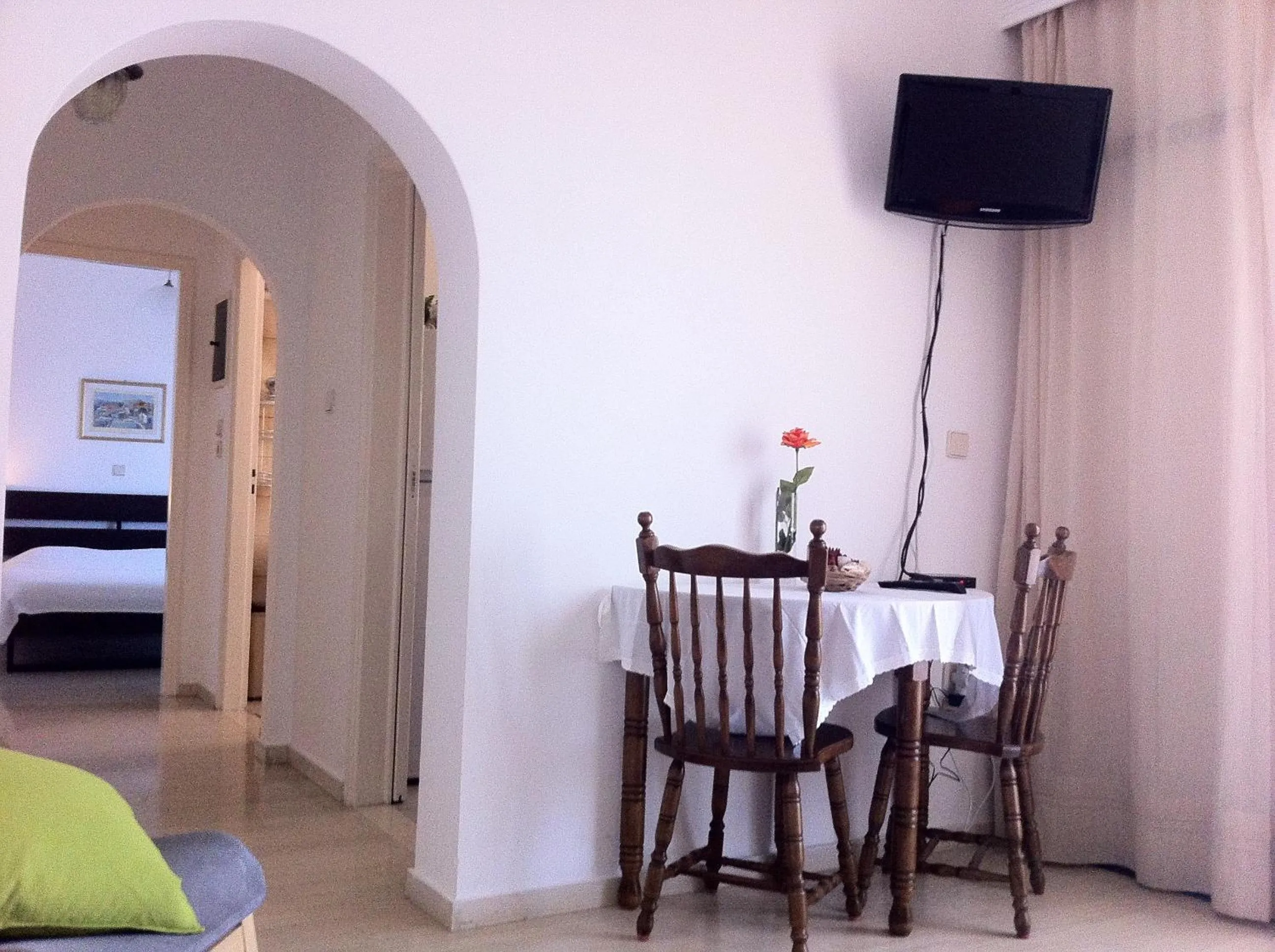 Living room in Chris Studios & Apartments