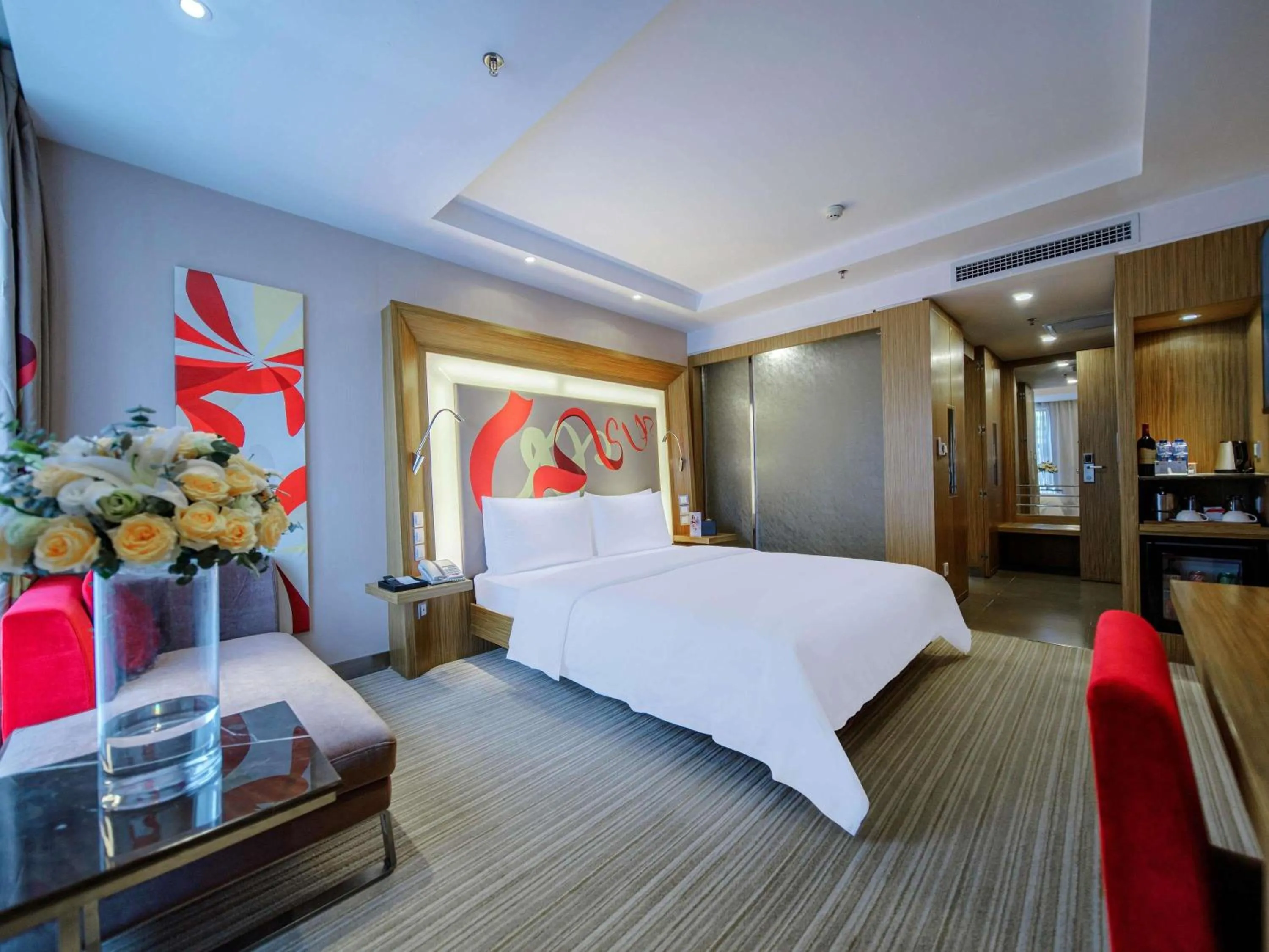 Bedroom, Bed in Novotel Guiyang Downtown