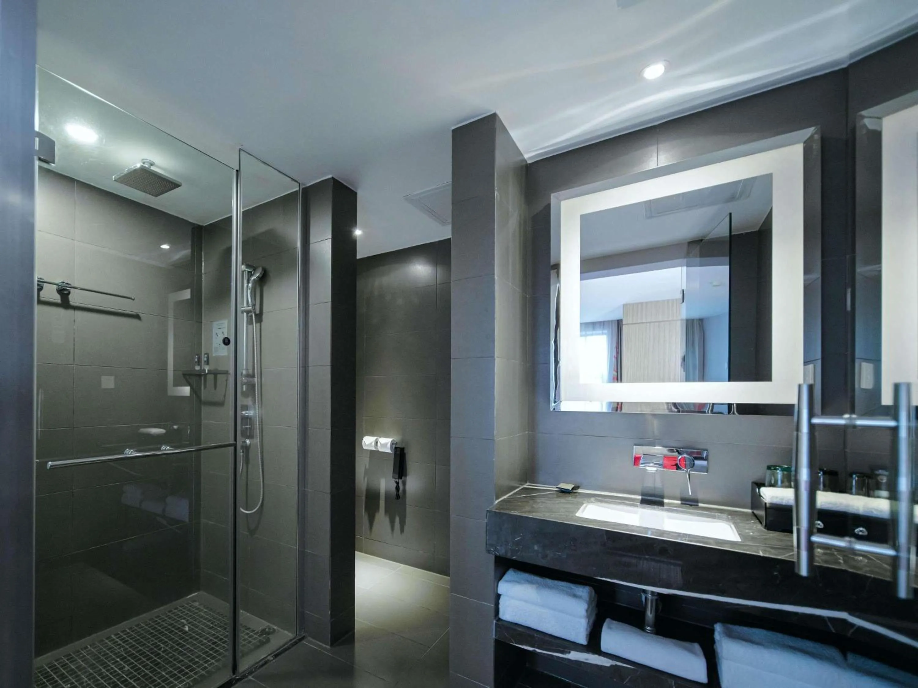 Bedroom in Novotel Guiyang Downtown