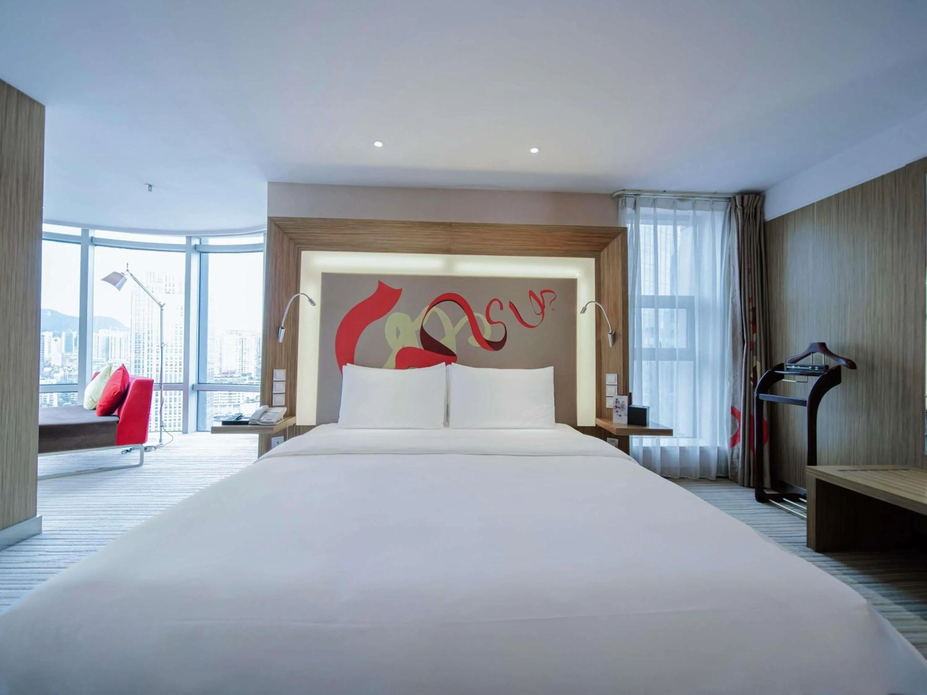 Bedroom, Bed in Novotel Guiyang Downtown