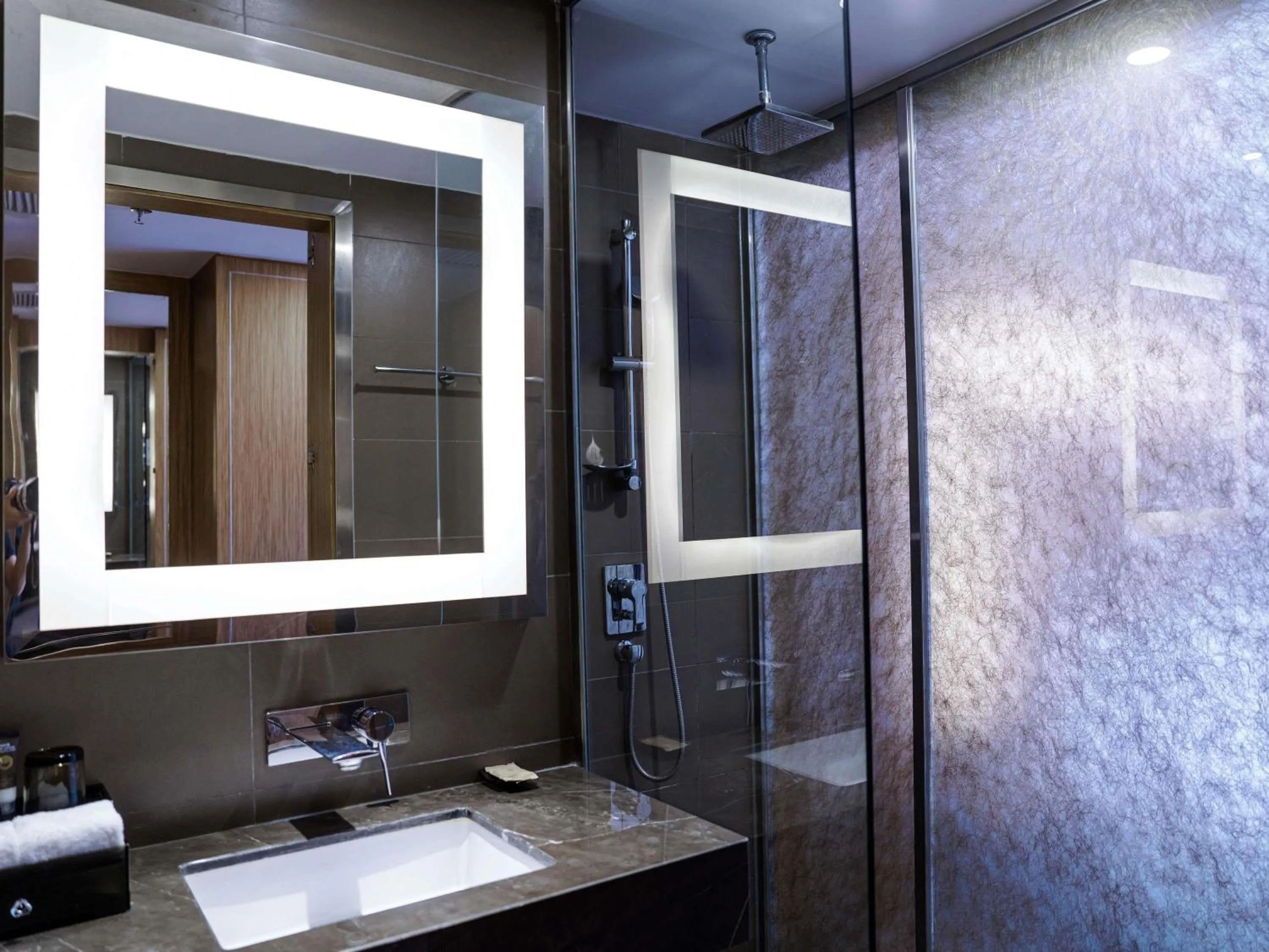 Bedroom in Novotel Guiyang Downtown