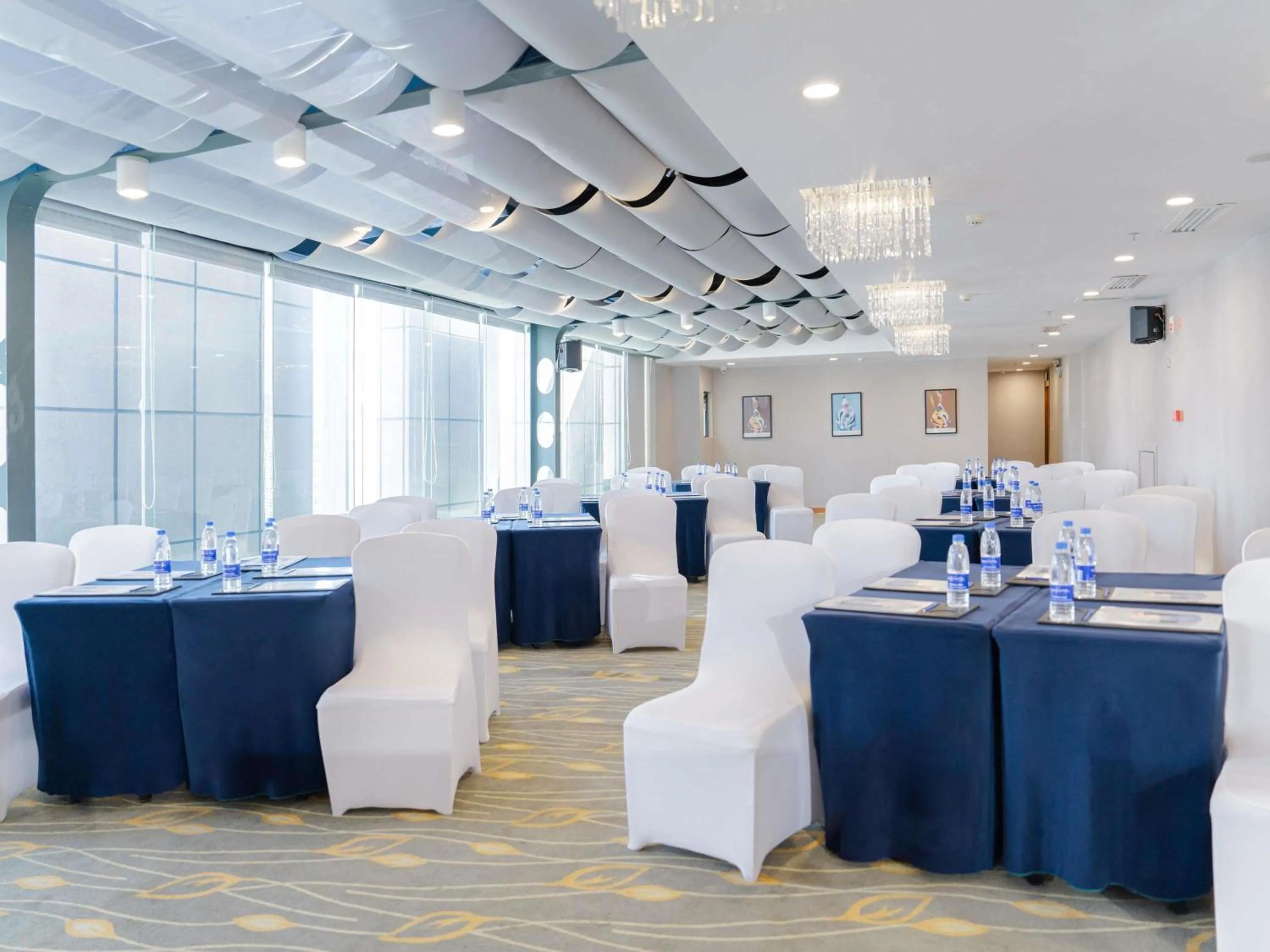 Meeting/conference room in Novotel Guiyang Downtown