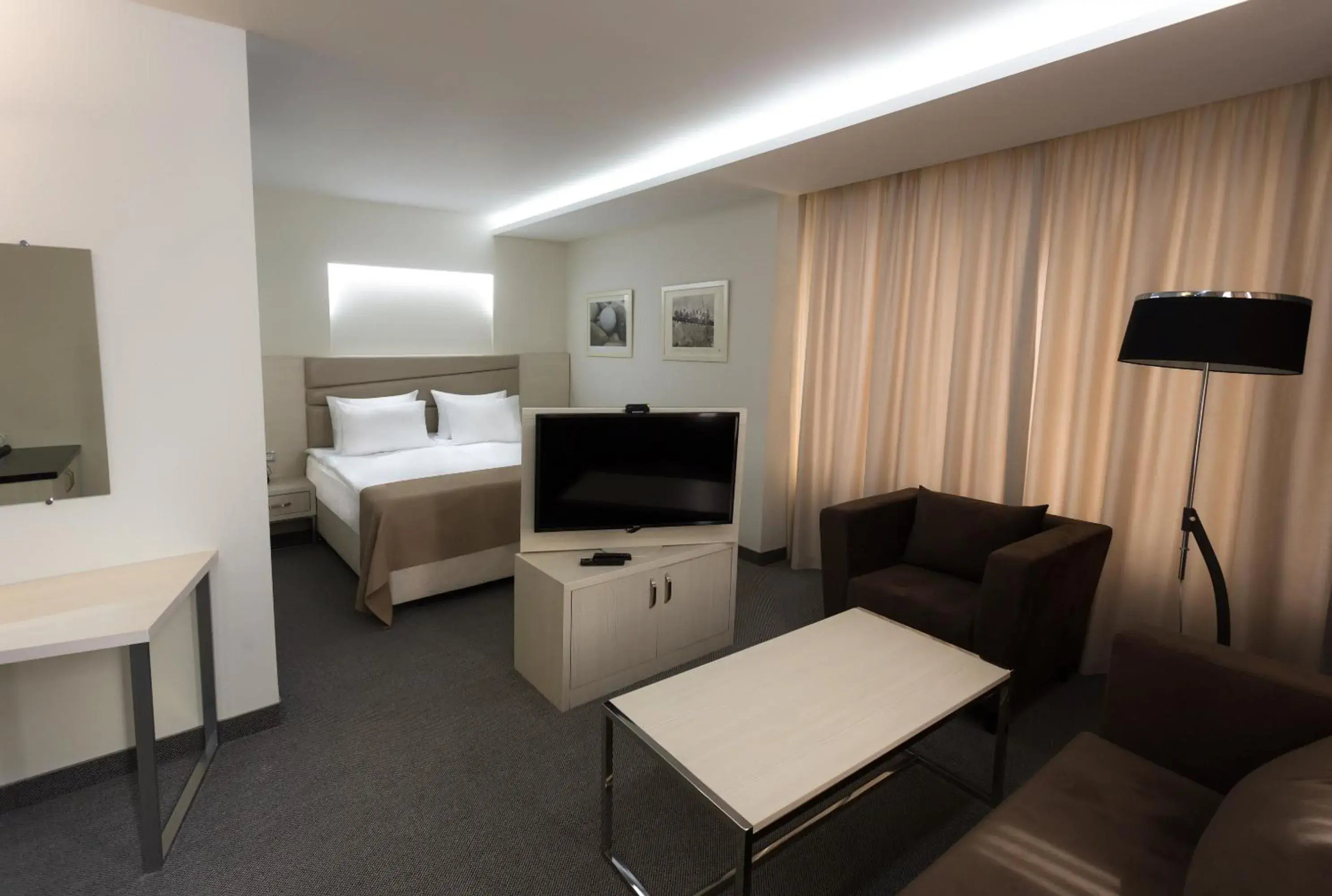 Superior Double Room - single occupancy in President Hotel by Hrazdan Hotel CJSC Superior Double Room - single occupancy in President Hotel by Hrazdan Hotel CJSC