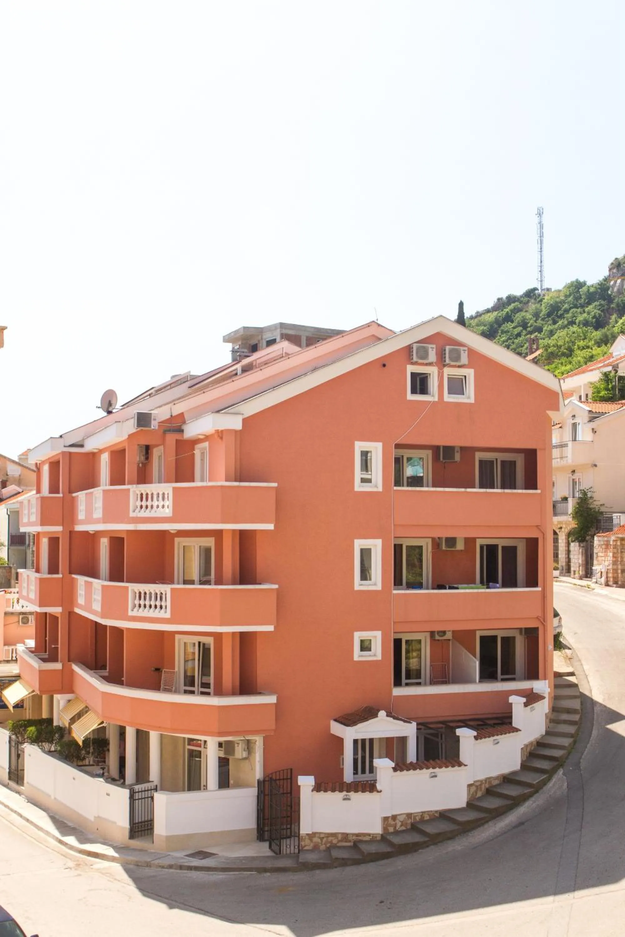 Property building in Apartments Sofija