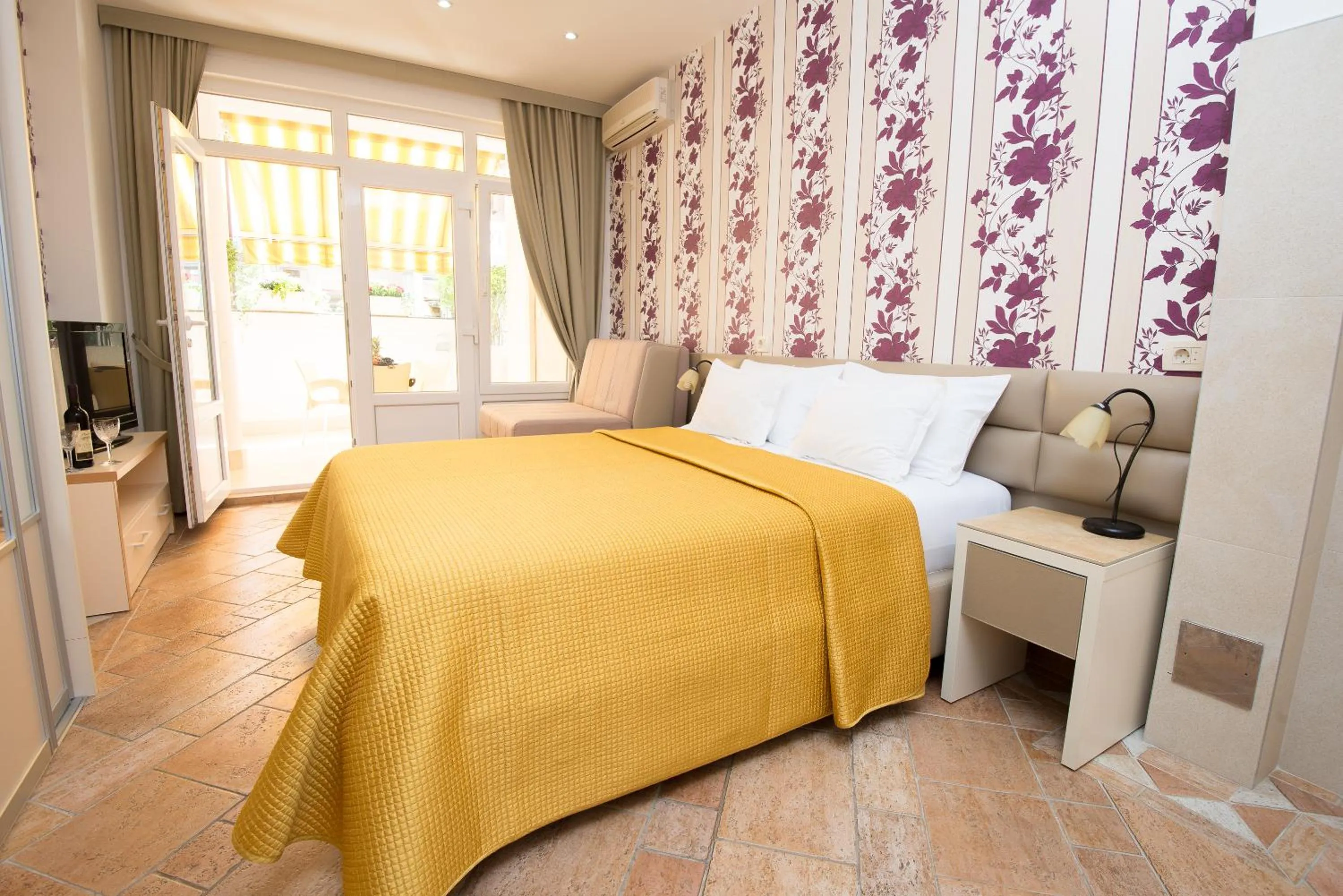 Bedroom, Bed in Apartments Sofija