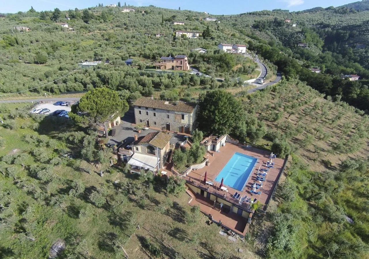 Property building in I Sette Borghi