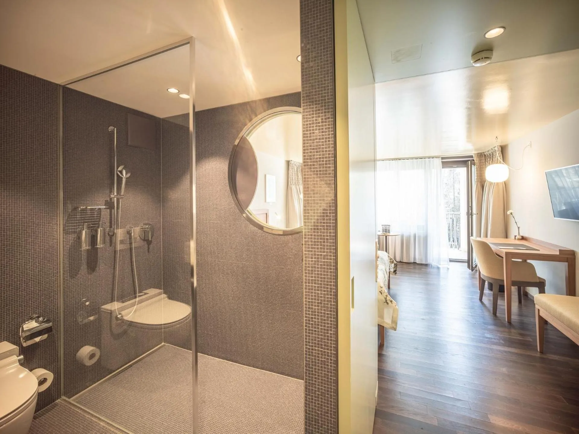 Shower in Hof Weissbad Health & Wellness Resort