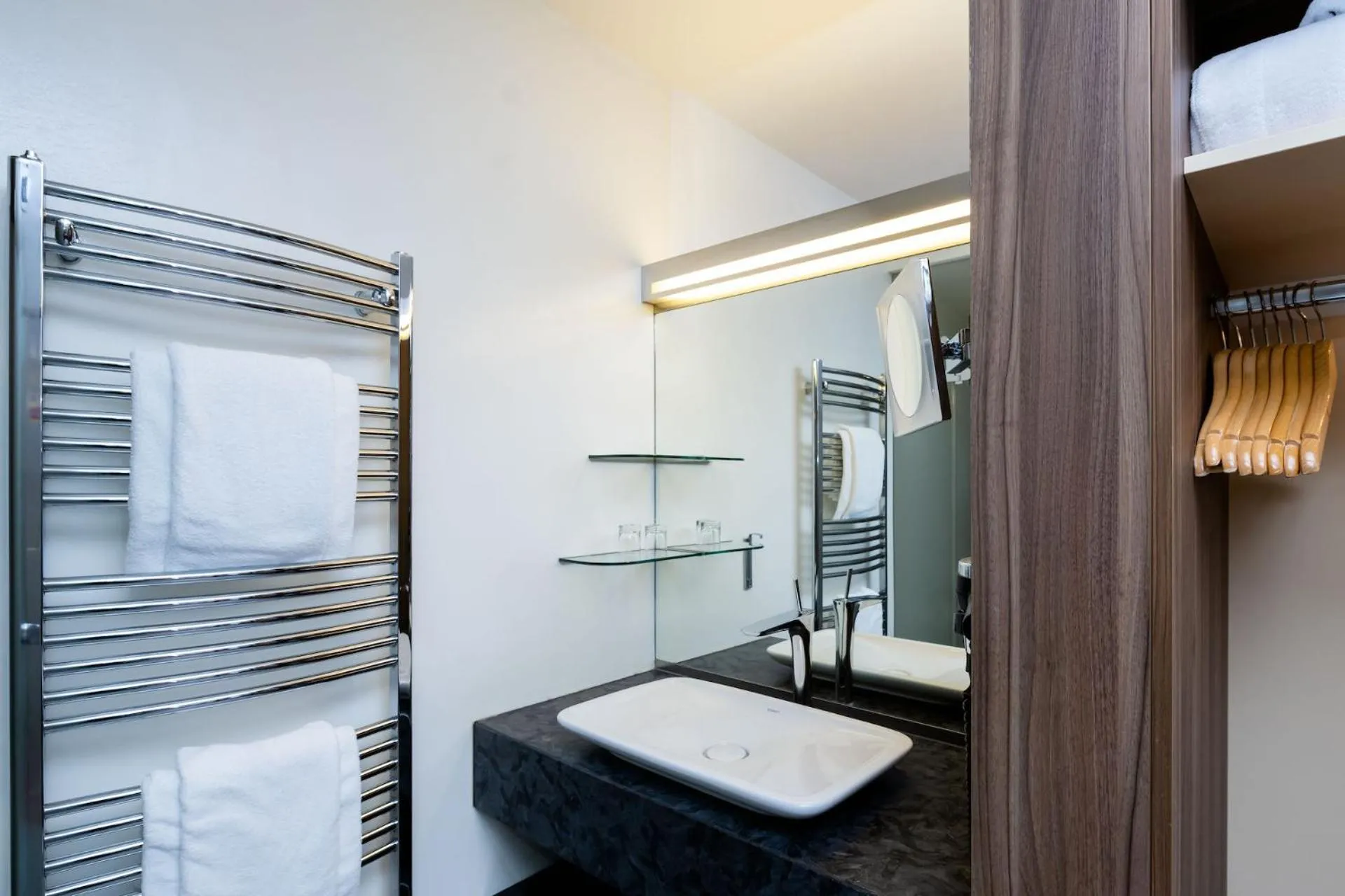 Bathroom in Rathener Hof by STEIGER Hotels