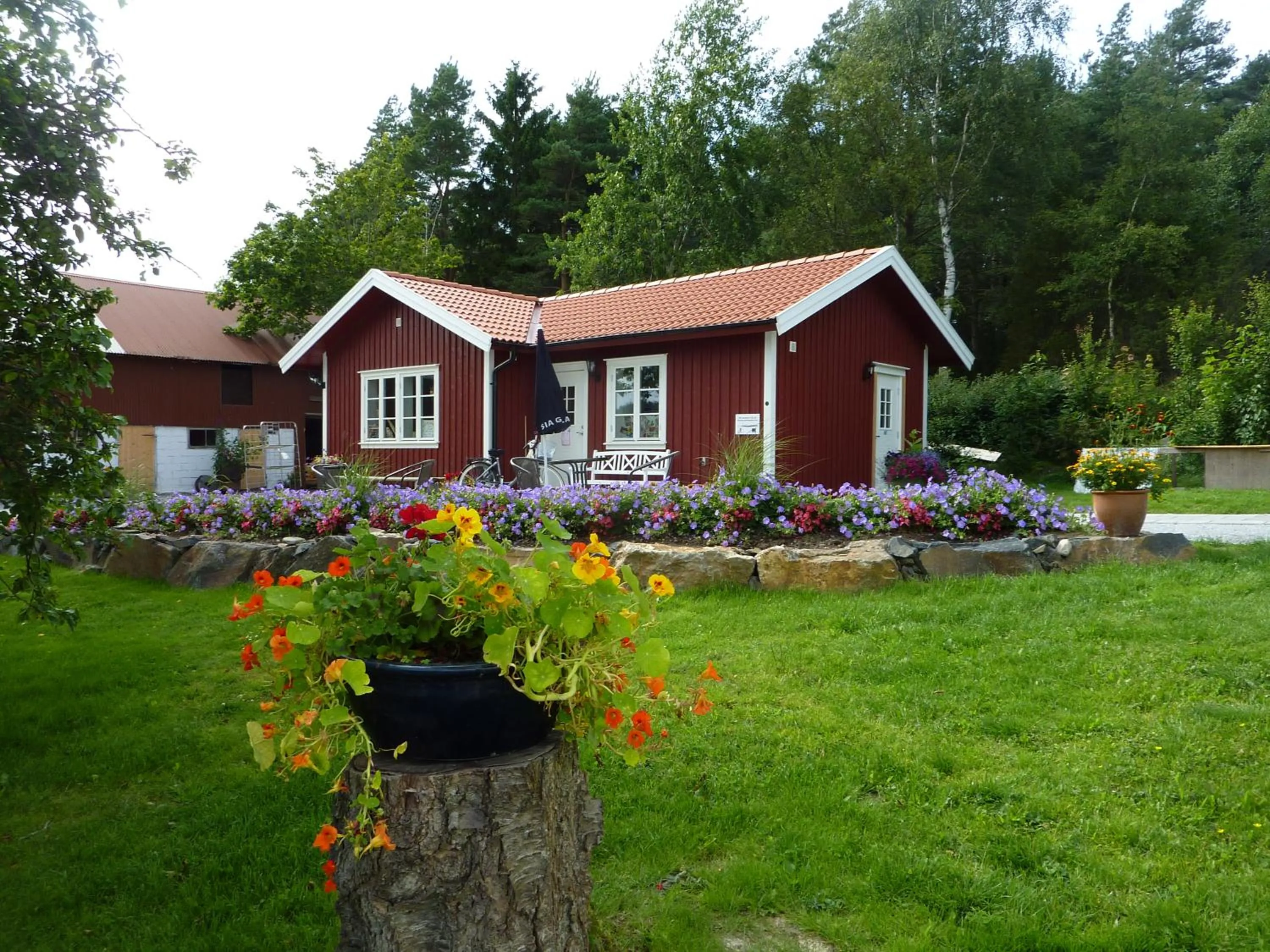 Patio in Tavlebords Honungsgård
