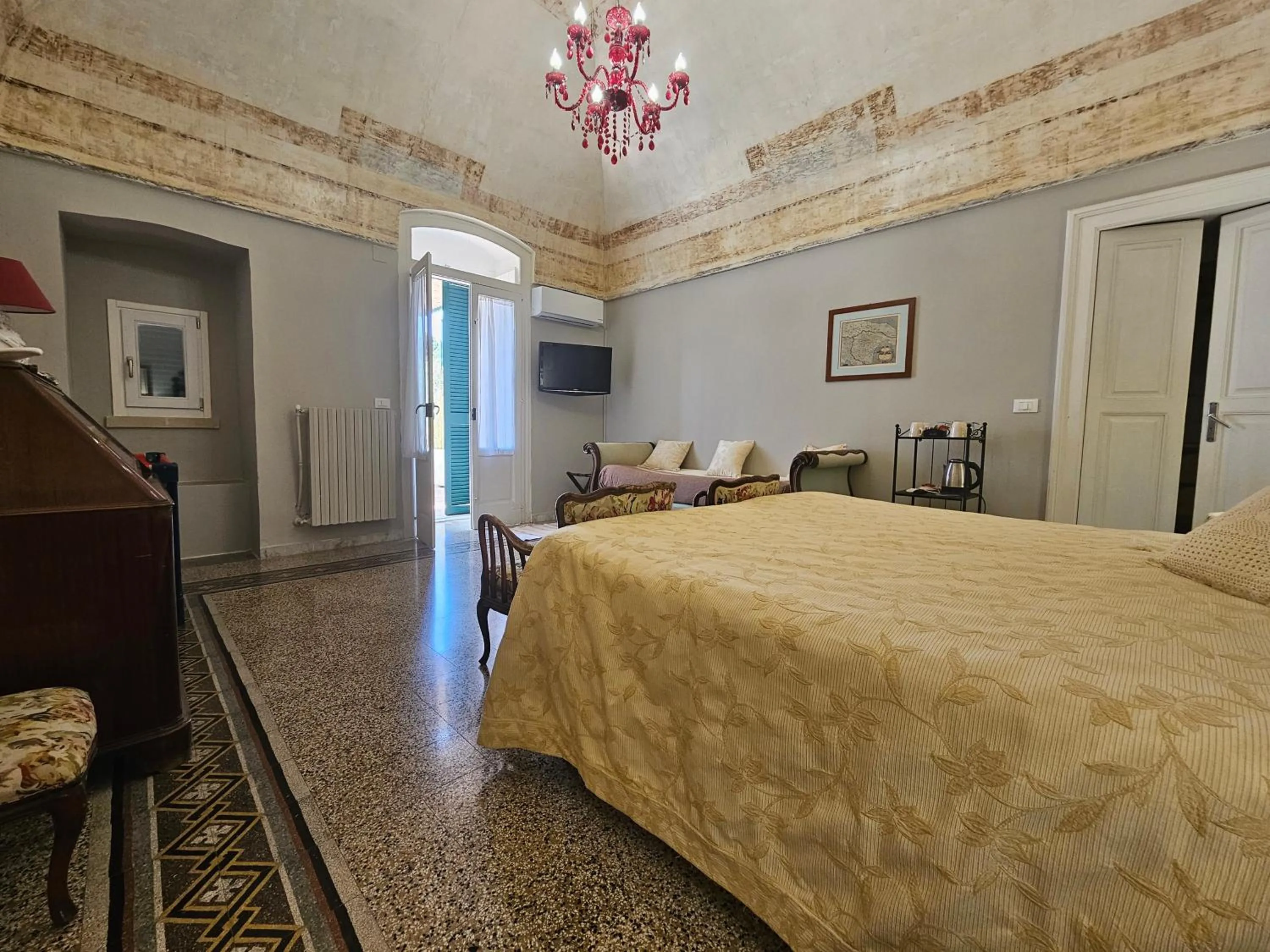 Bed in B&B Don Giovanni Monopoli