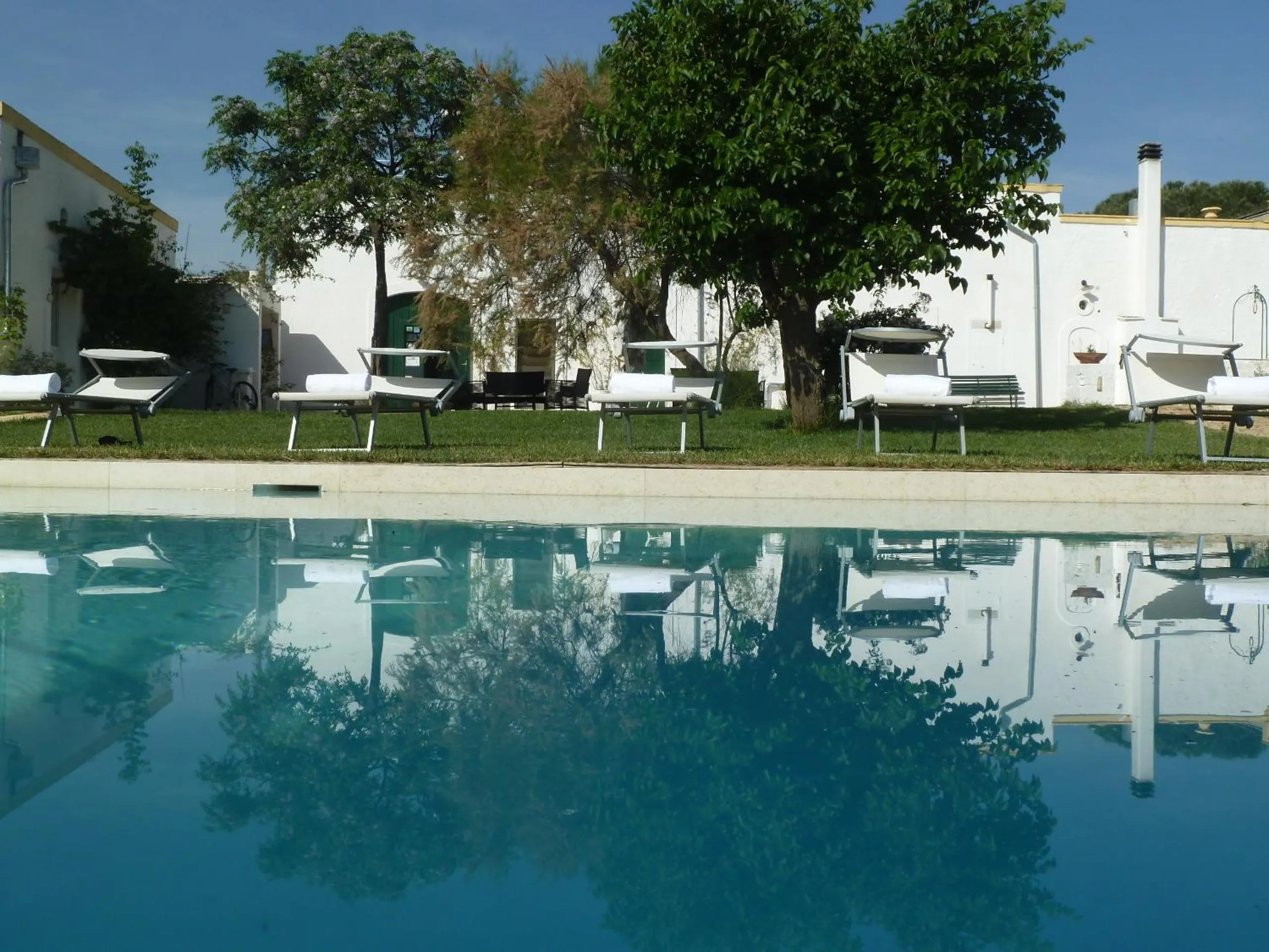 Swimming pool in B&B Don Giovanni Monopoli