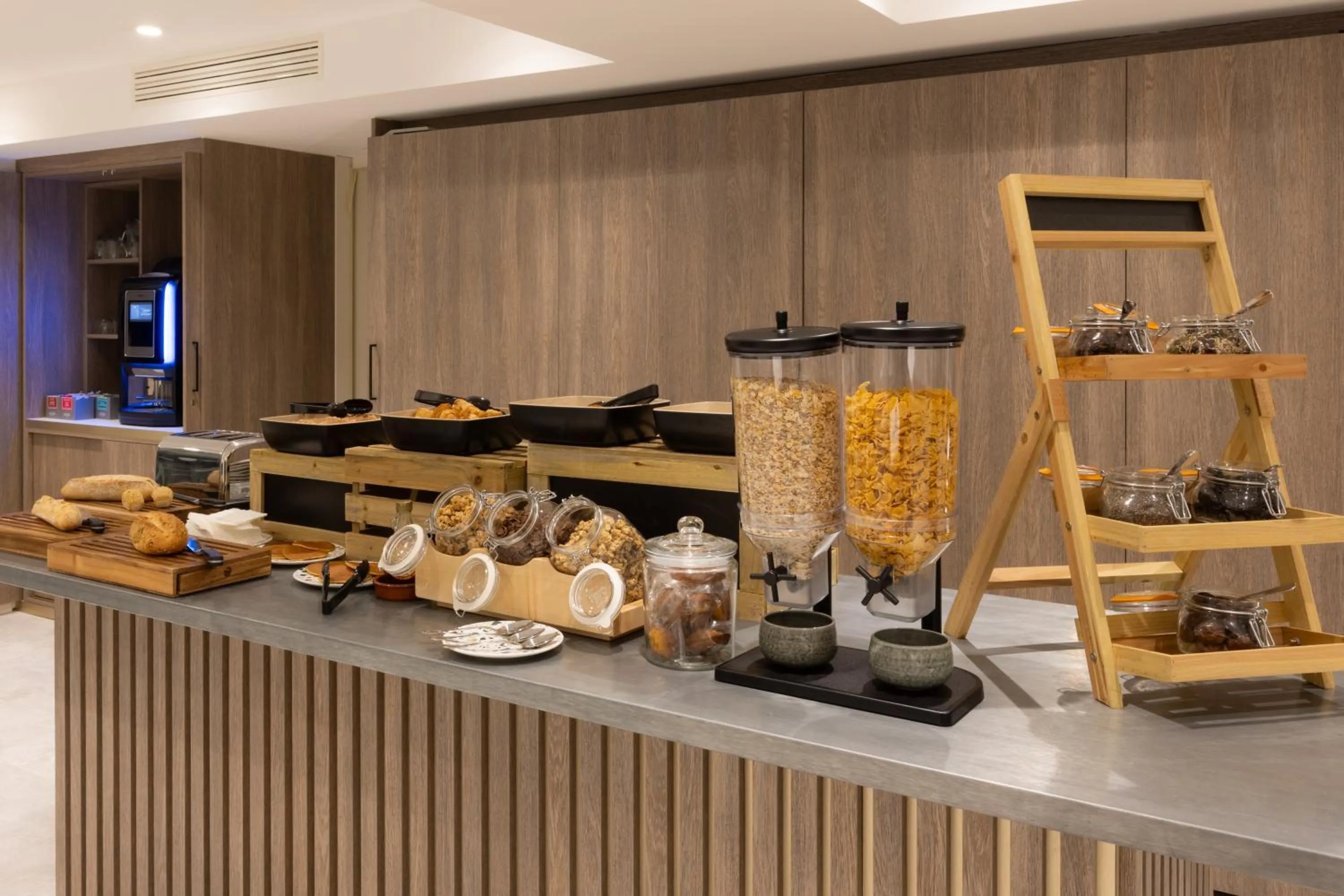 Buffet breakfast in Staybridge Suites - Cannes Centre by IHG