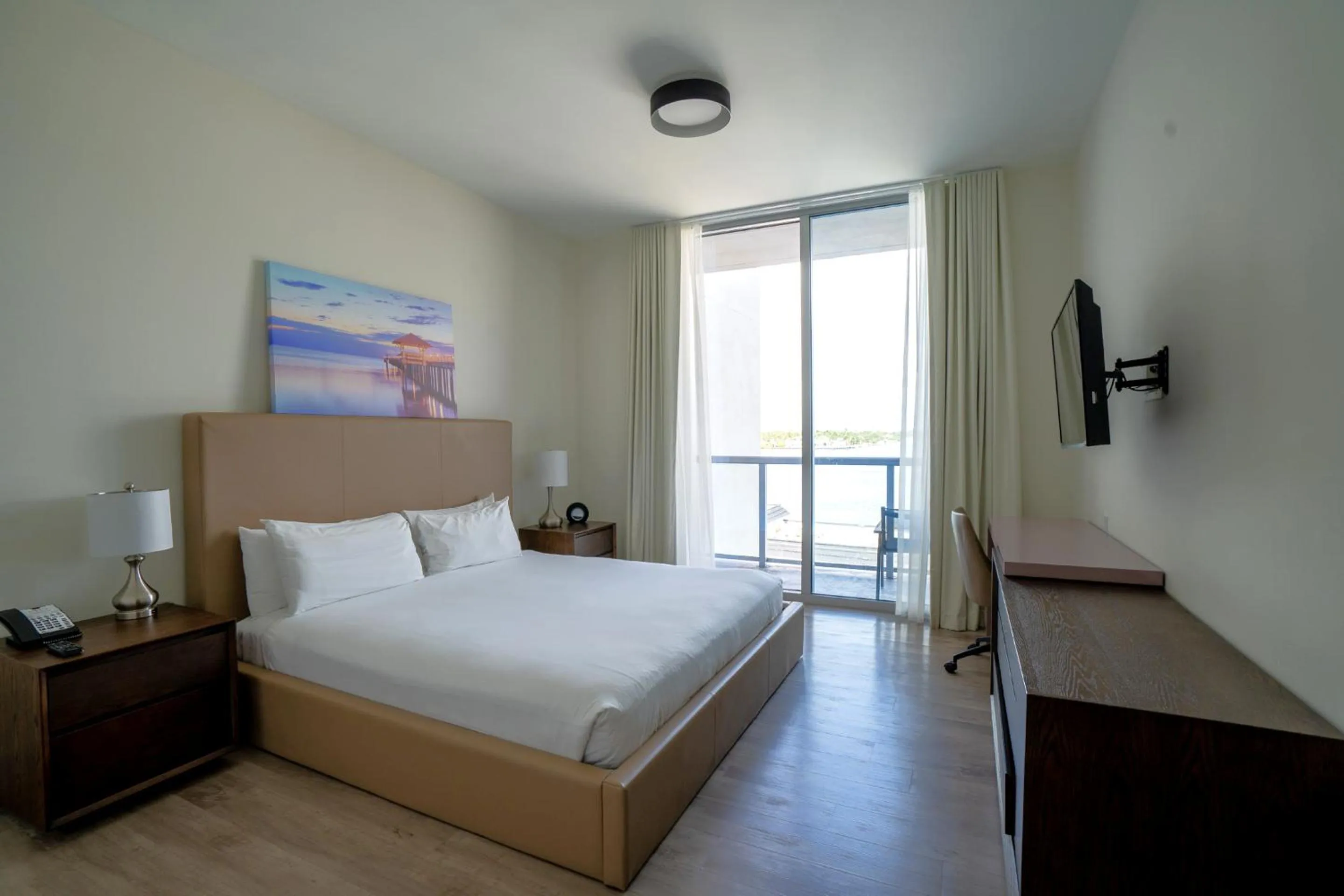 Bed in Global Rent Apart - Costa Hollywood