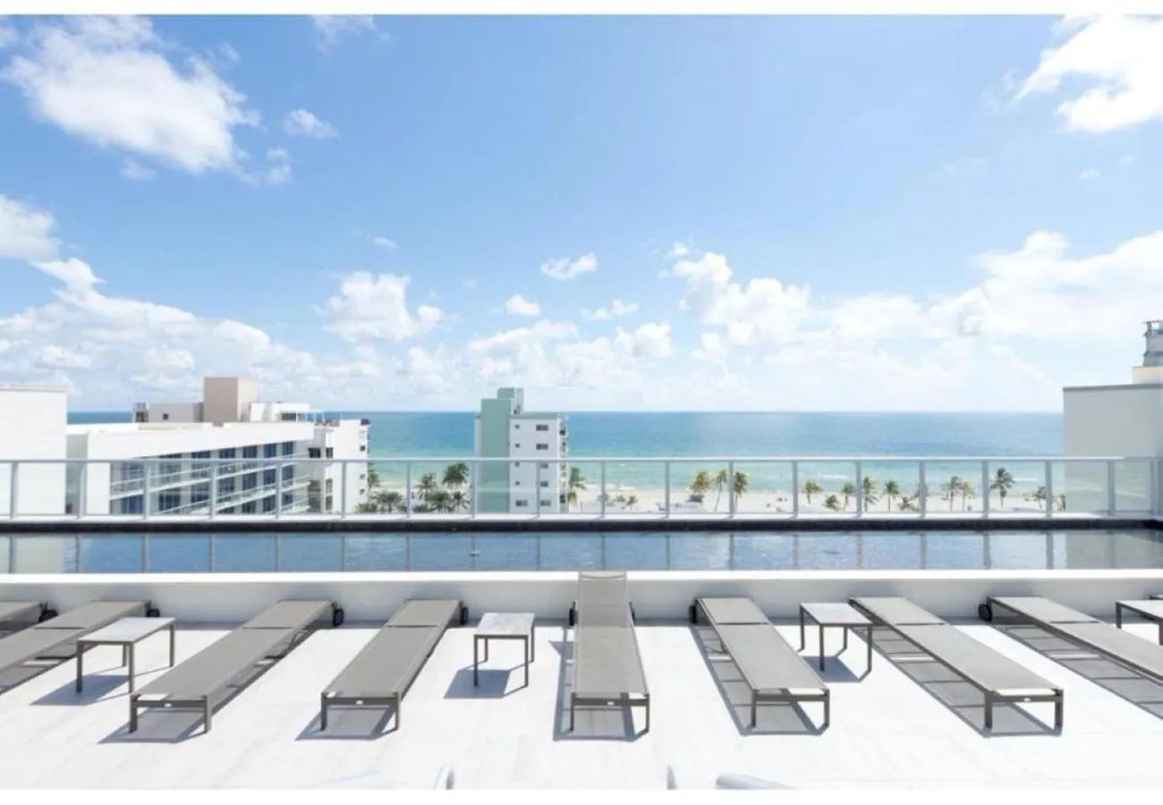 Day in Global Rent Apart - Costa Hollywood