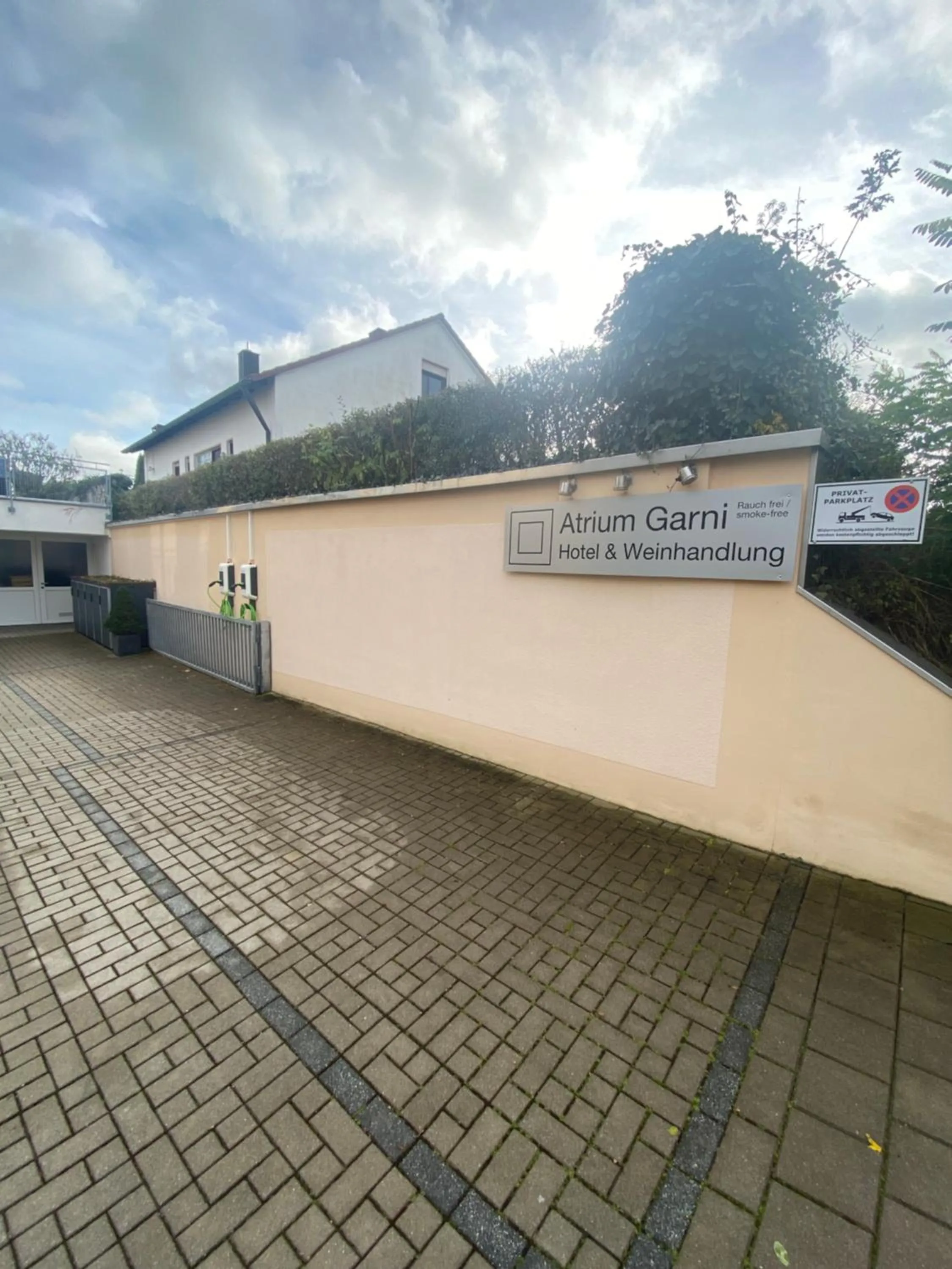 Street view in Atrium Garni