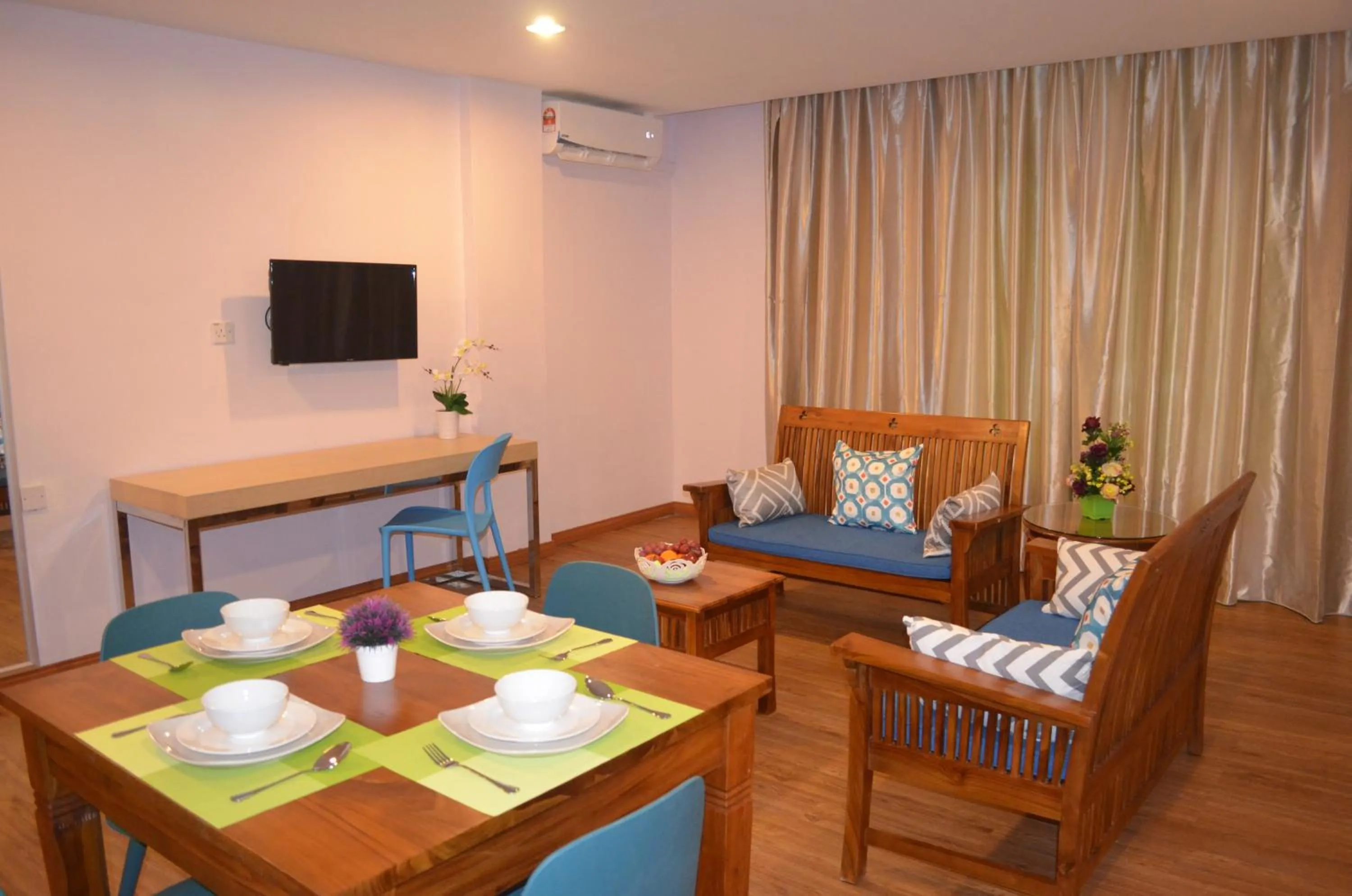 Living room in TD Mutiara Hotel Semporna