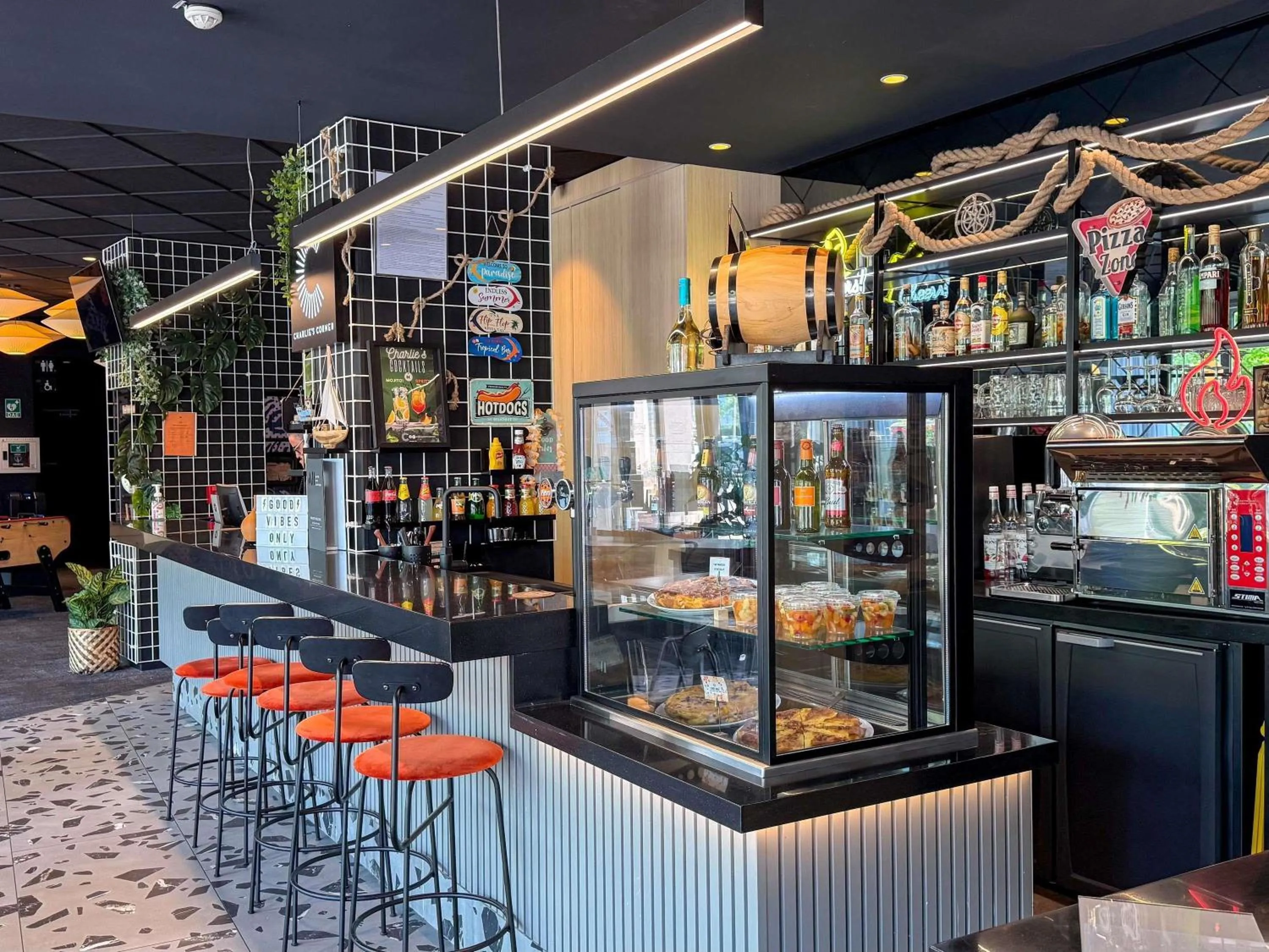 Property building in ibis Martigues Centre