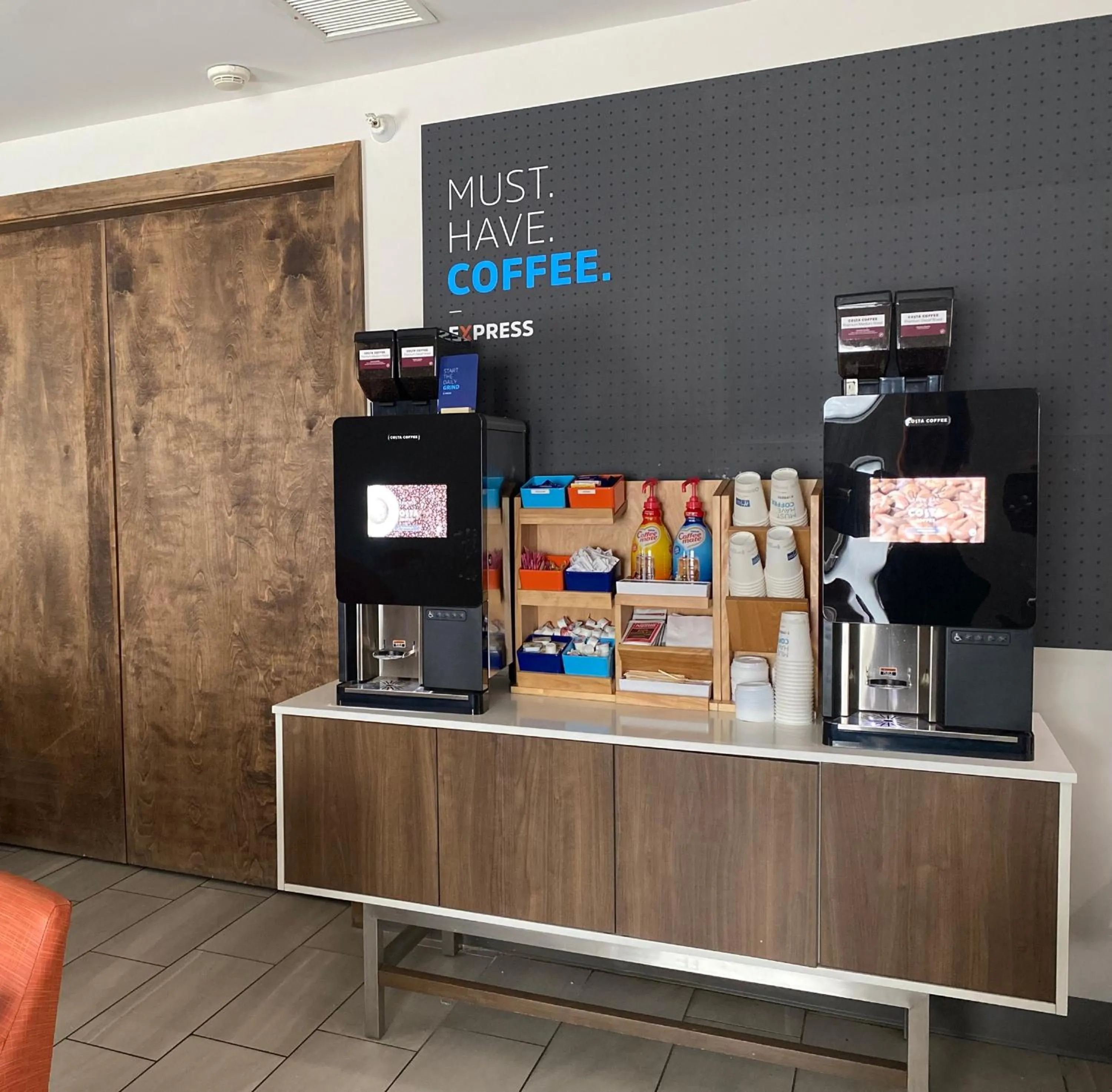 Breakfast in Holiday Inn Express Plymouth by IHG