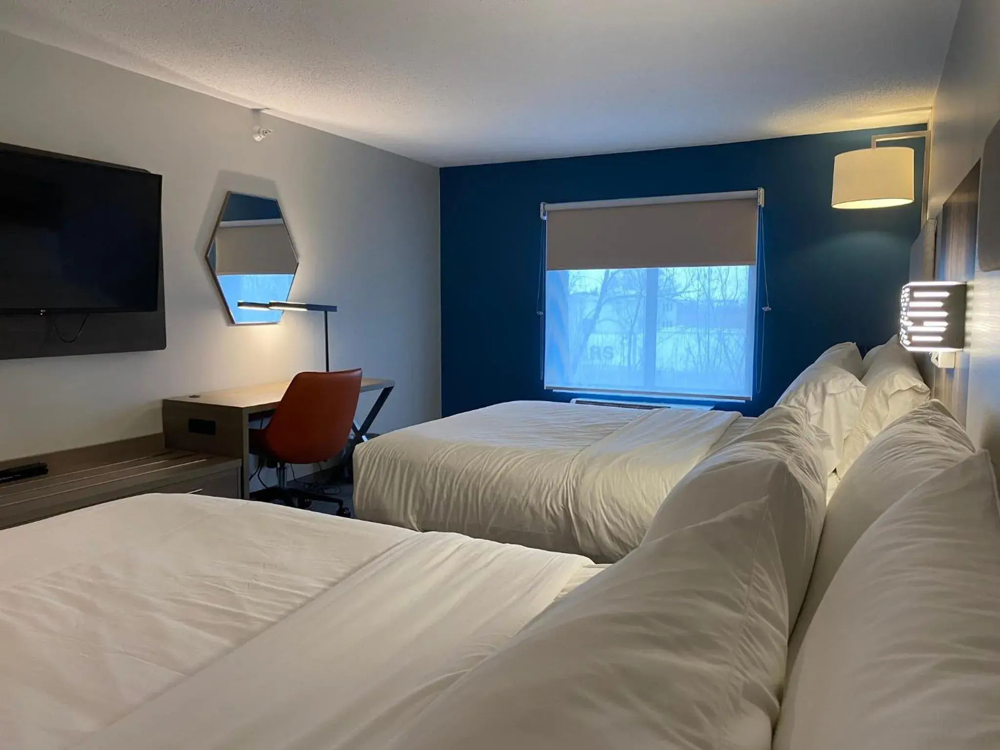 Two-Bedroom Suite in Holiday Inn Express Plymouth by IHG Two-Bedroom Suite in Holiday Inn Express Plymouth by IHG