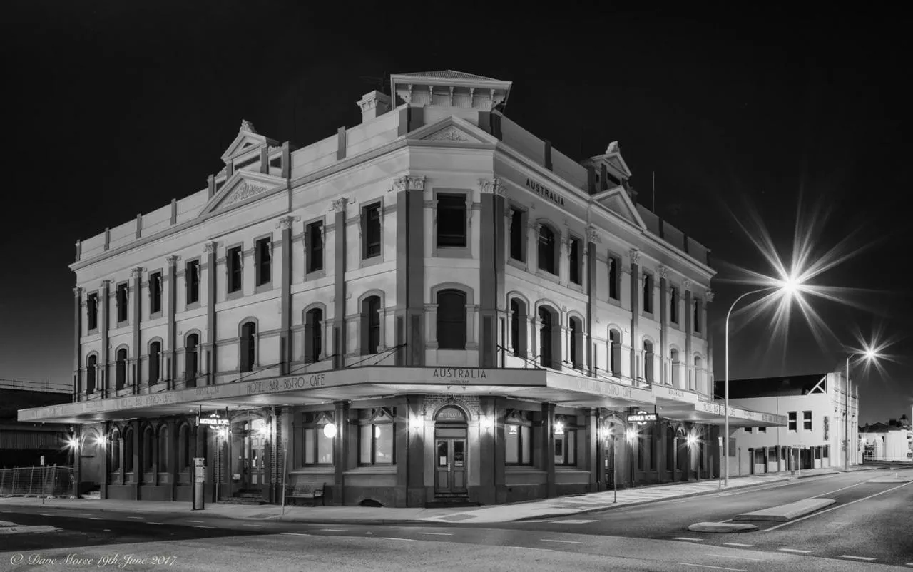 Property building in Australia Hotel Fremantle