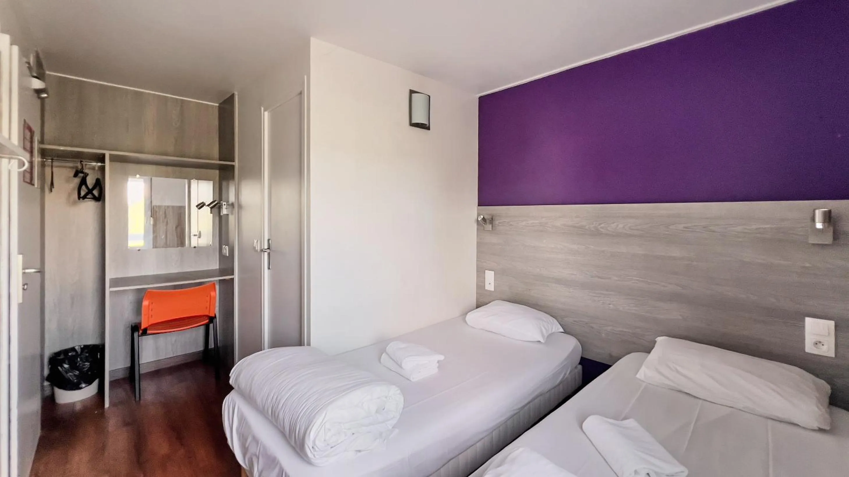 Bed in Fasthotel La Roche-sur-Yon