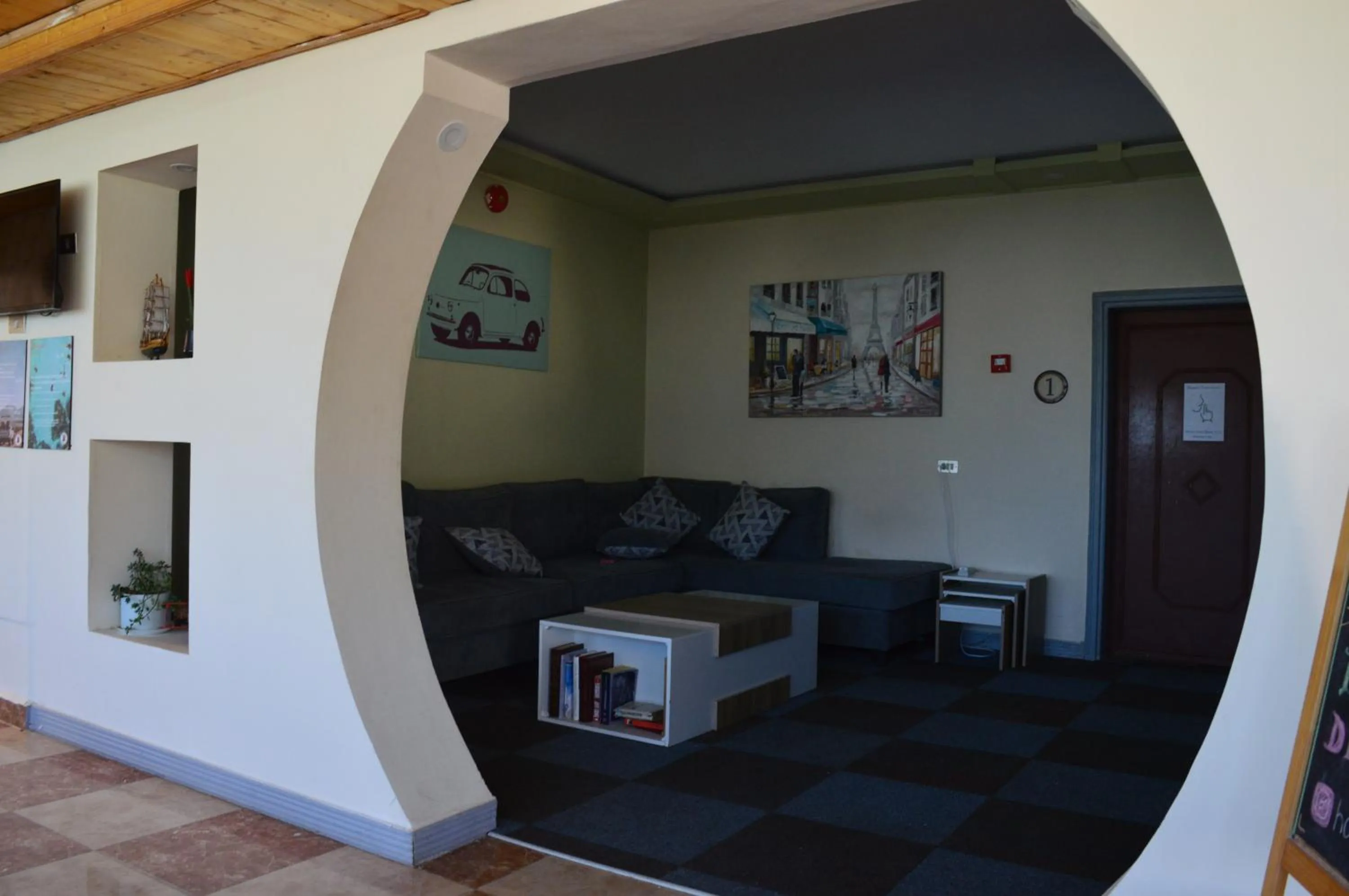 TV and multimedia in Rafiki Hostel