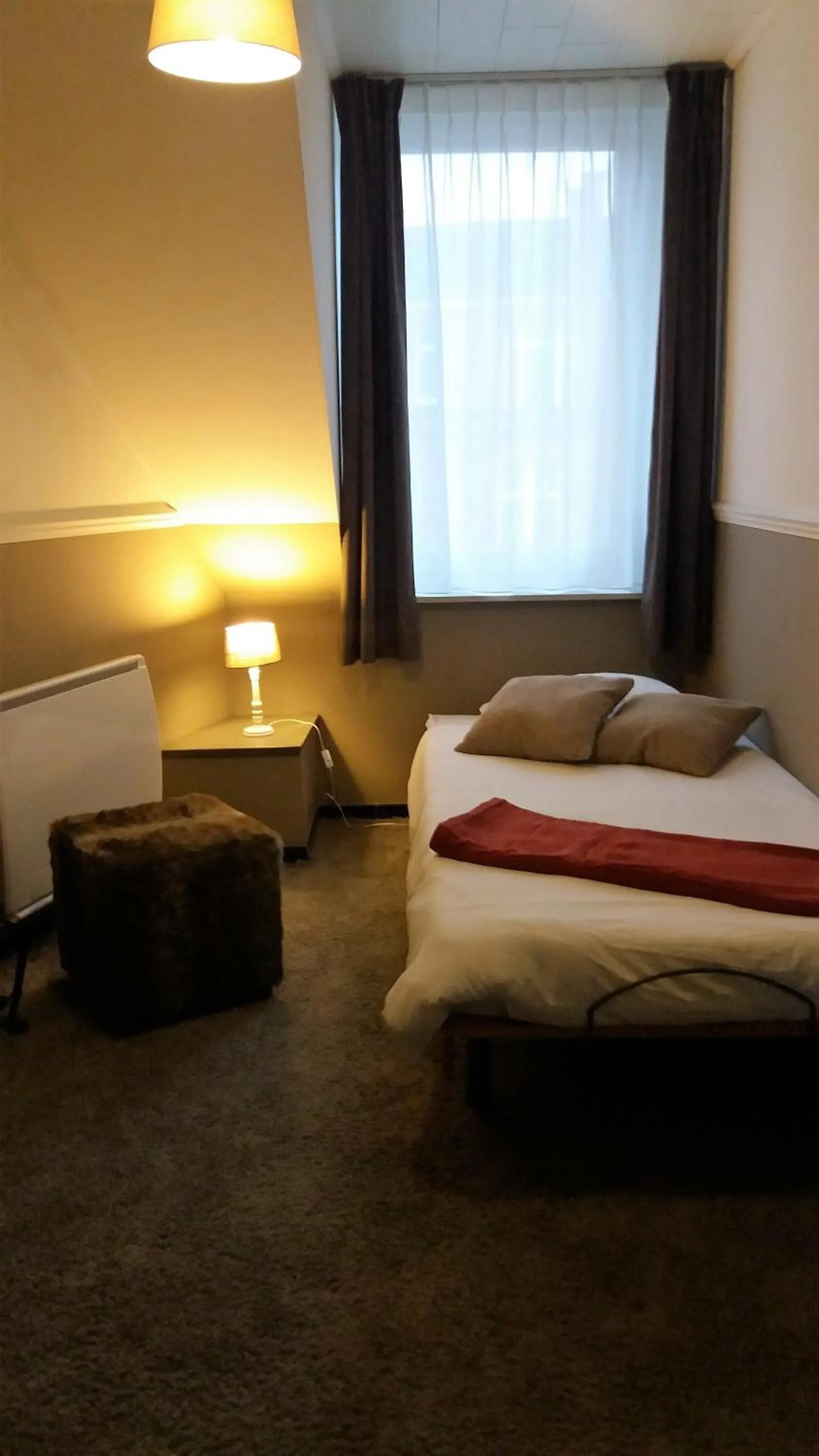 Decorative detail, Bed in Juliette's