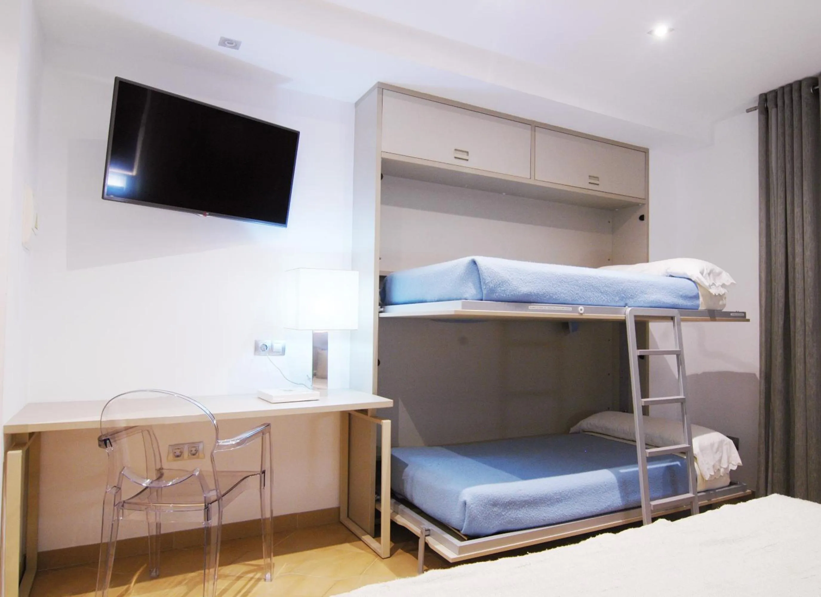 bunk bed, Bed in Hotel Vila da Guarda