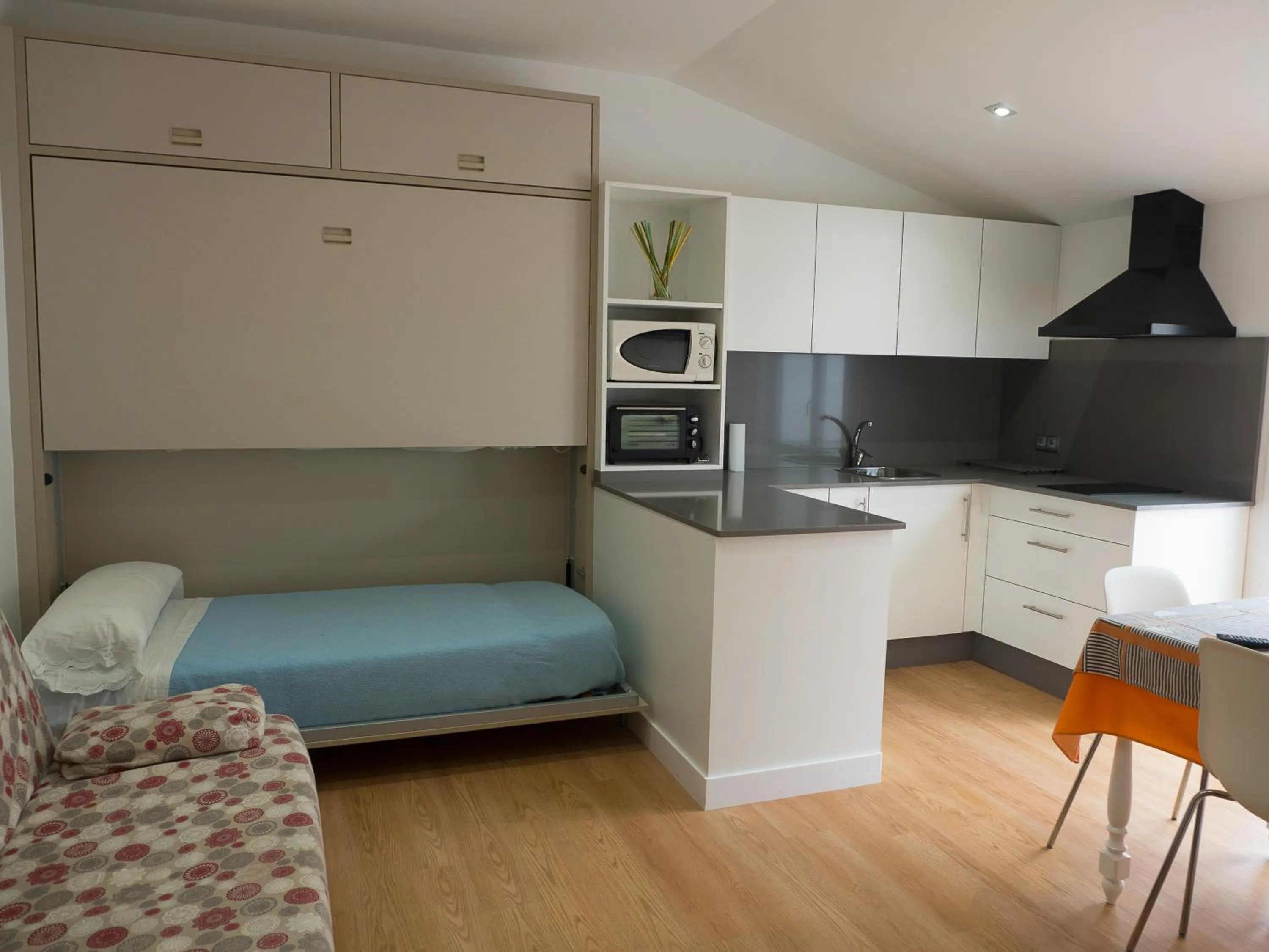 Kitchen or kitchenette in Hotel Vila da Guarda