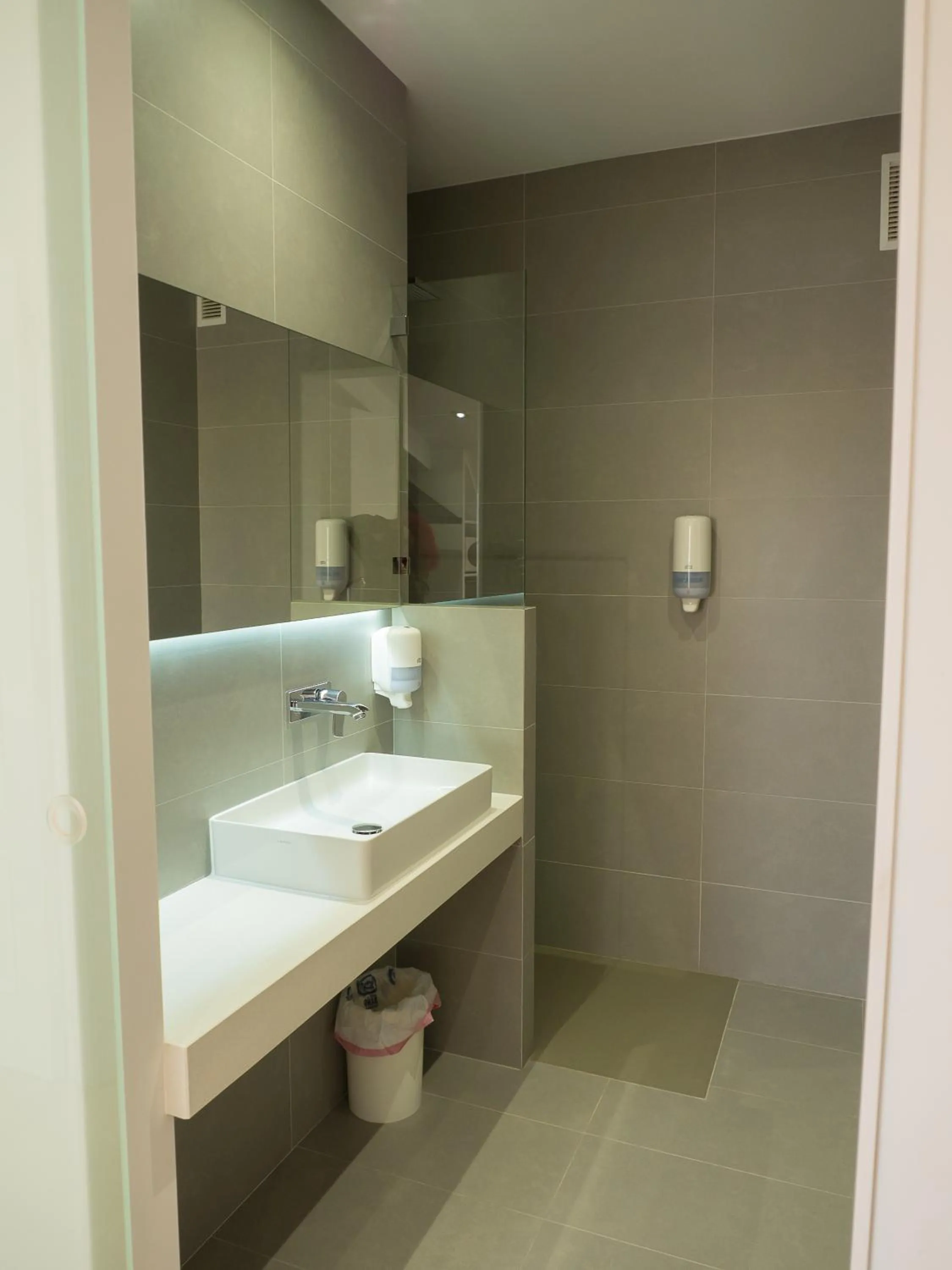 Shower in Hotel Vila da Guarda