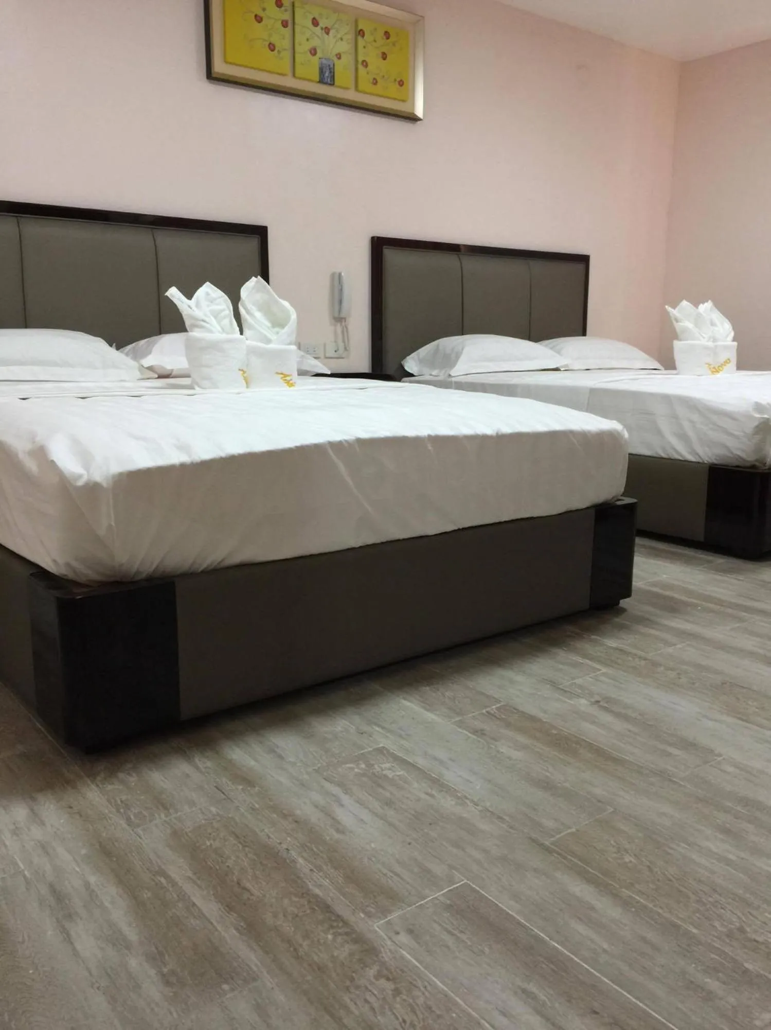 Bed in Meaco Royal Hotel - Lipa