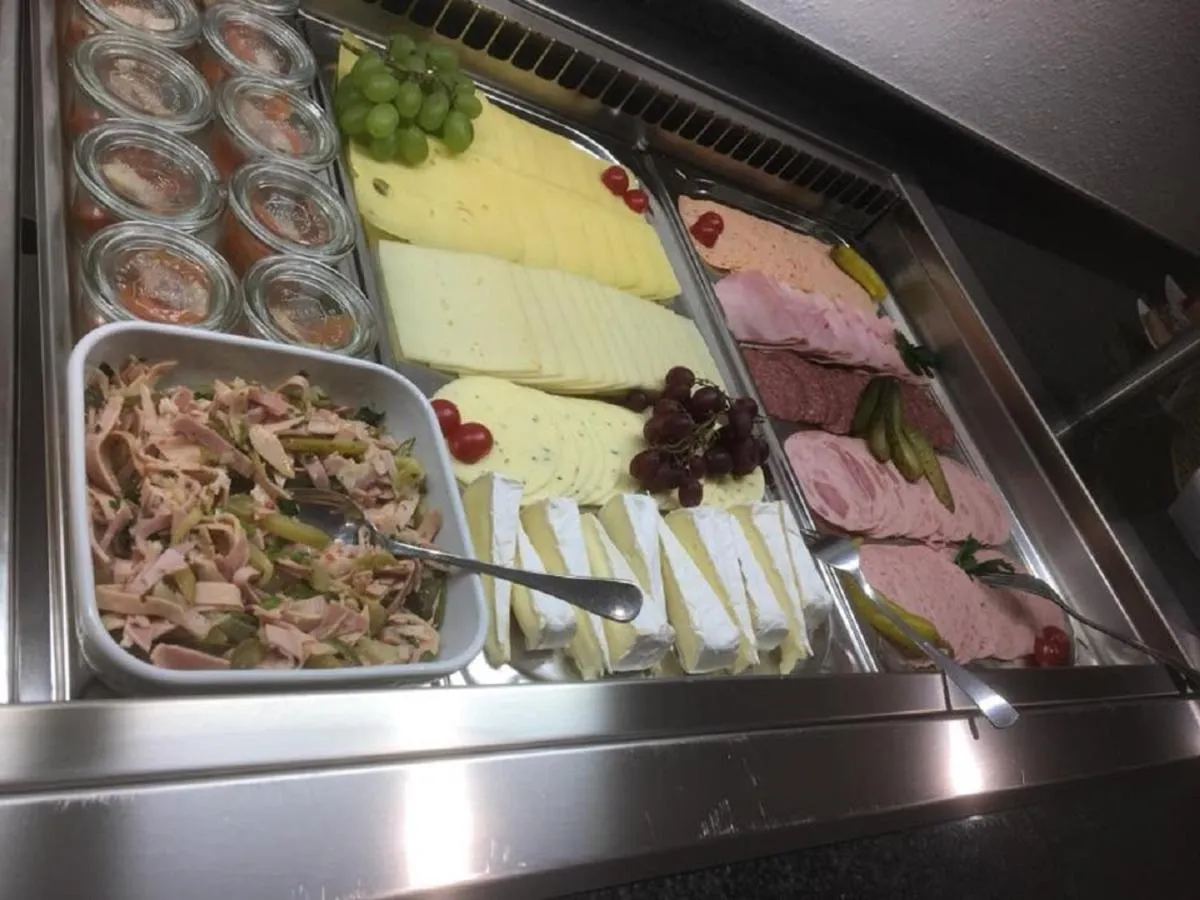 Buffet breakfast in Hotel an der Burgschänke