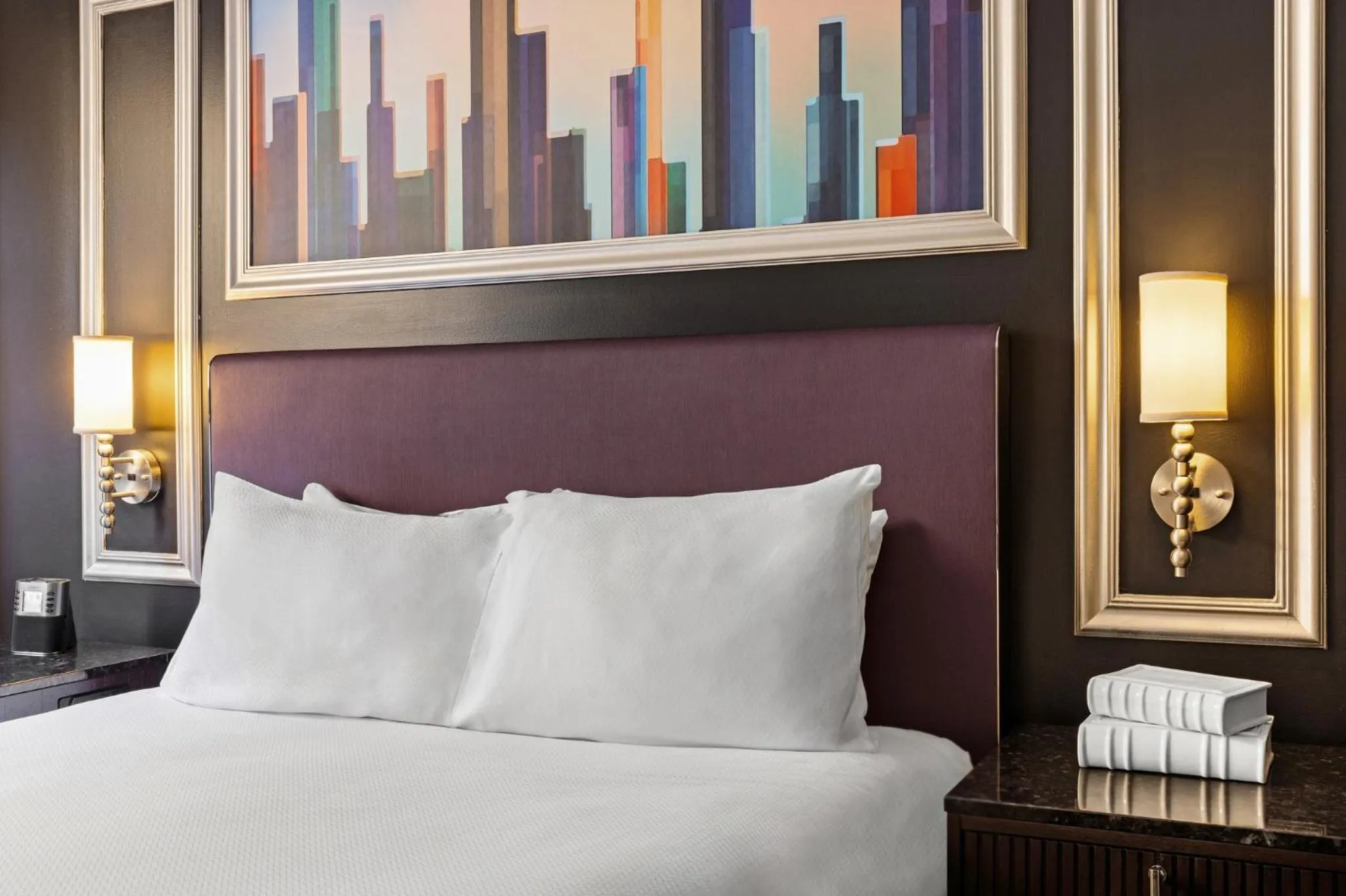 Bedroom, Bed in Club Wyndham Canterbury