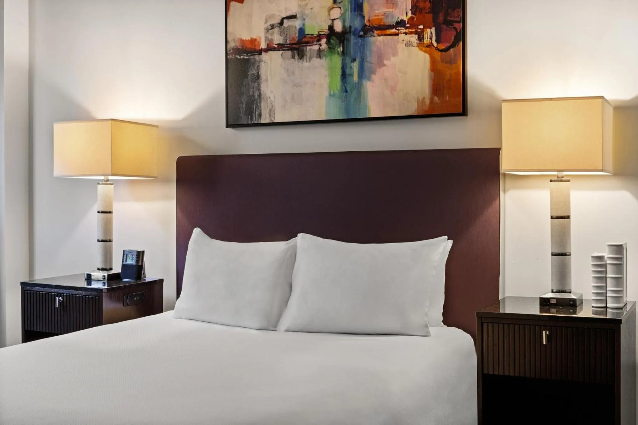 Bedroom, Bed in Club Wyndham Canterbury