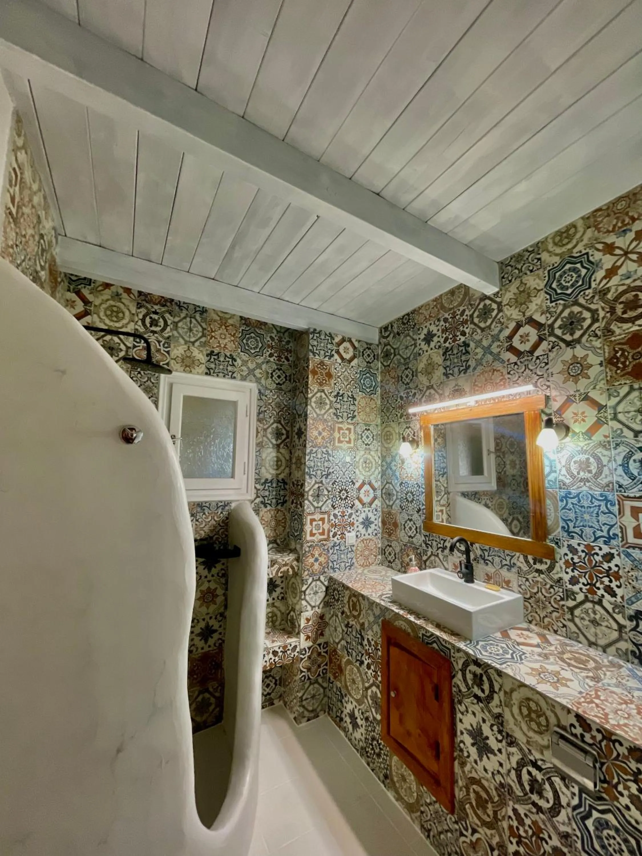 Bathroom in Atlazia Suites