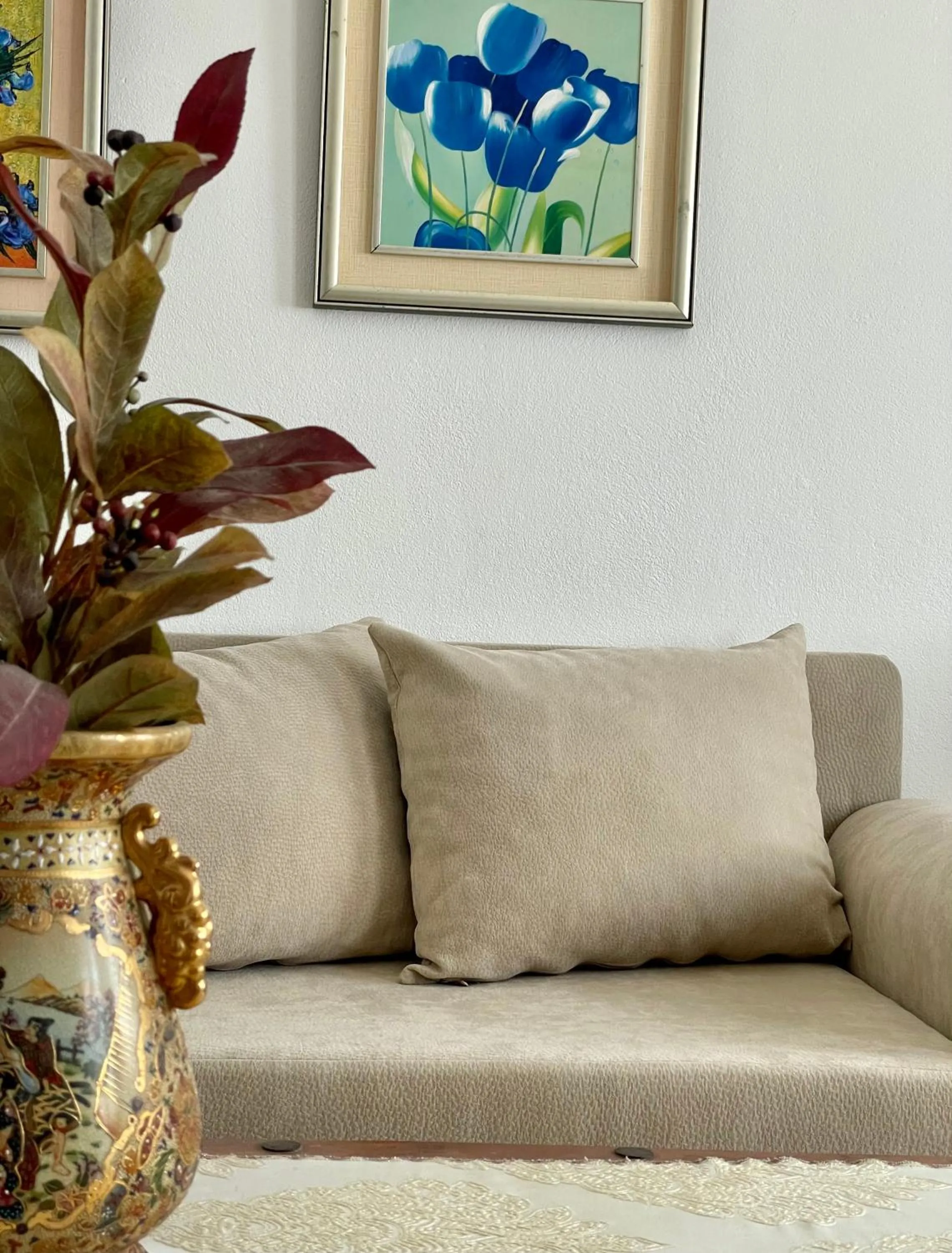 Living room in Atlazia Suites