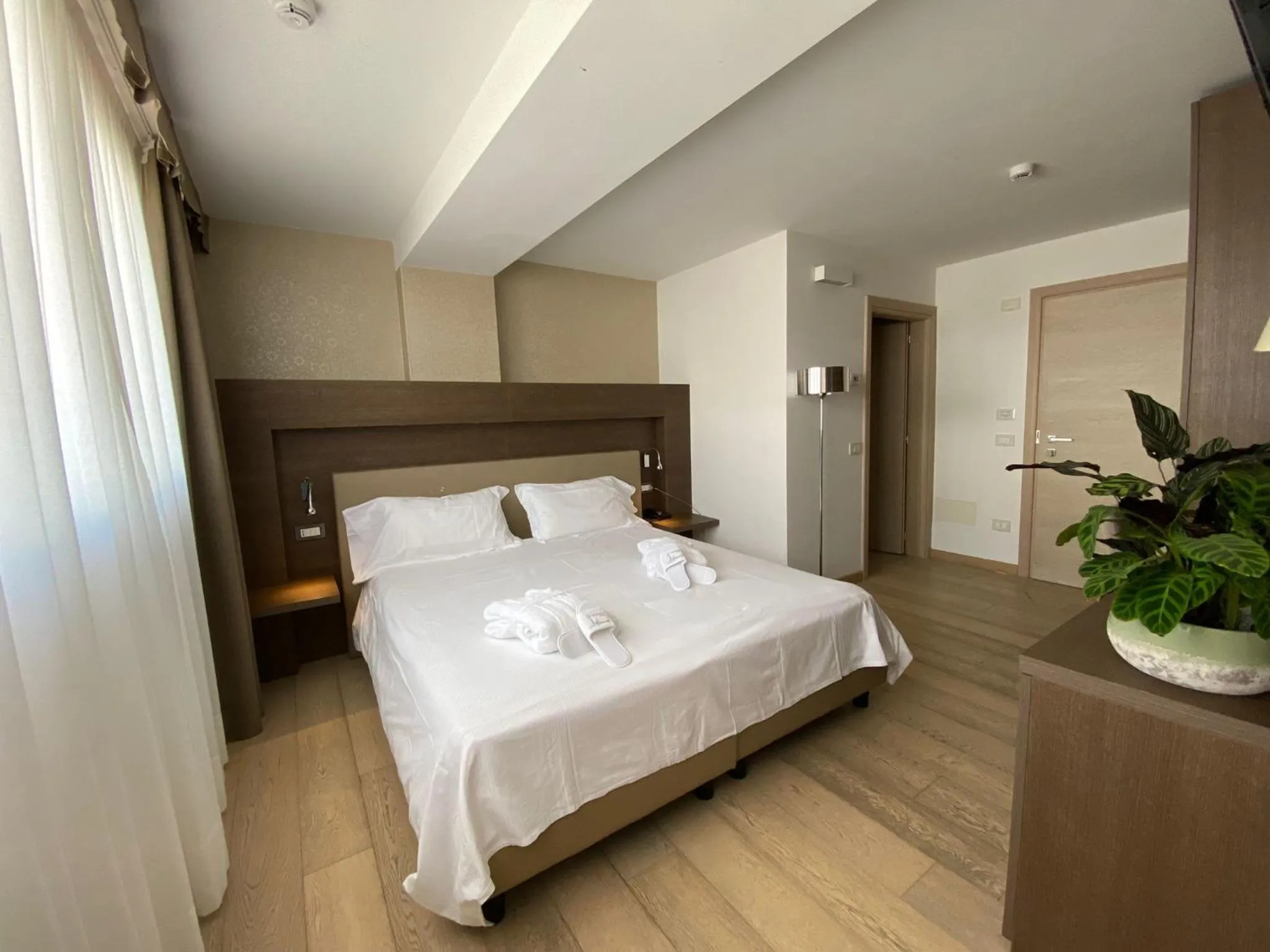 Photo of the whole room, Bed in Grand Hotel Miramonti