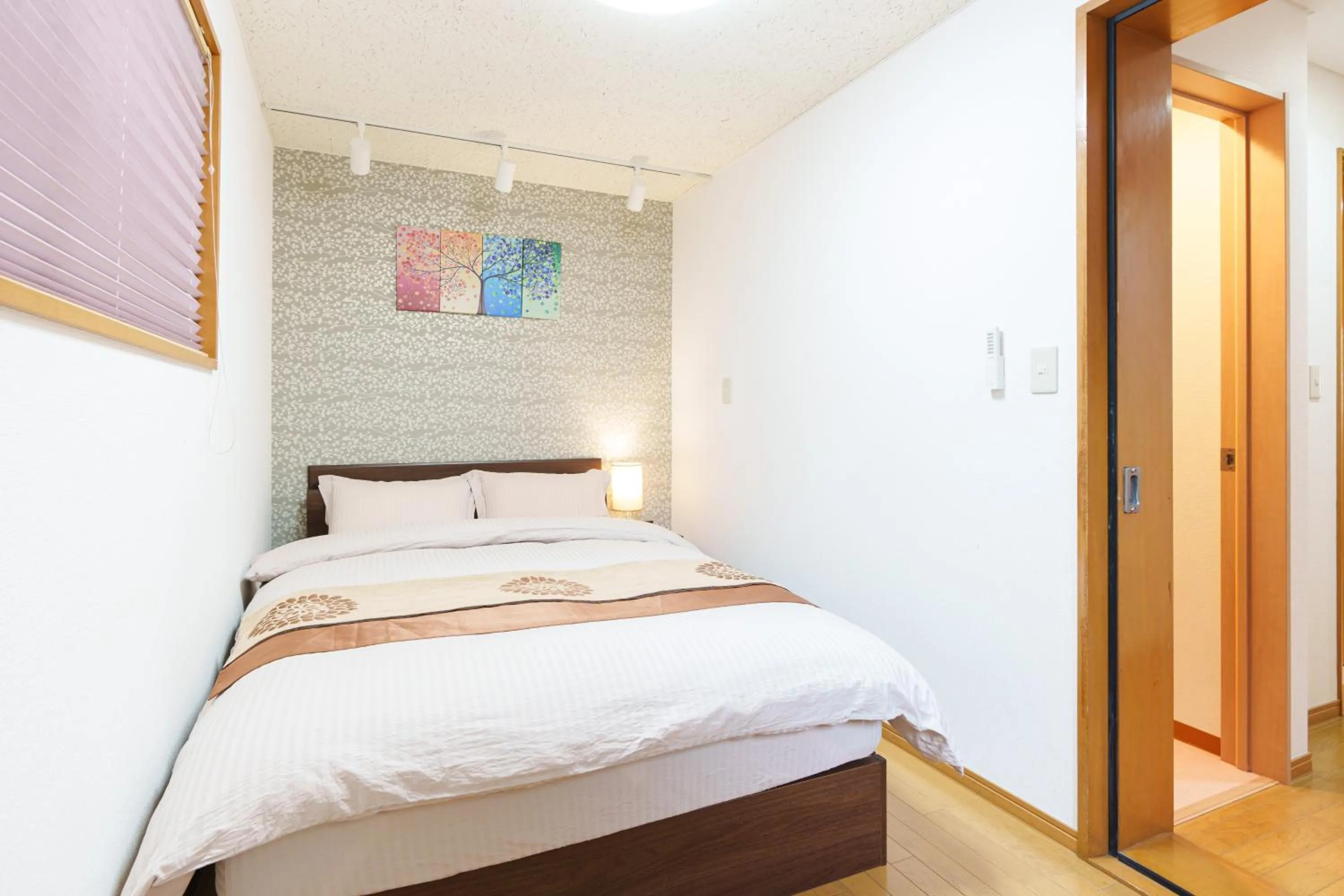 Bedroom, Bed in Luxury Guest House in Tokyo Shinjuku