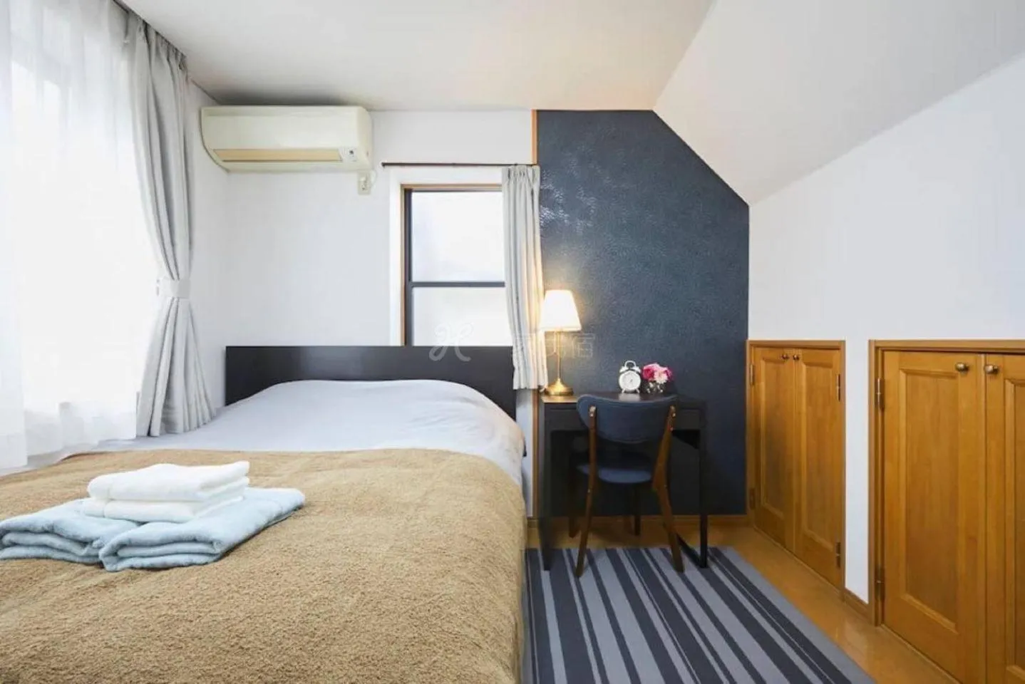 Photo of the whole room, Bed in Luxury Guest House in Tokyo Shinjuku