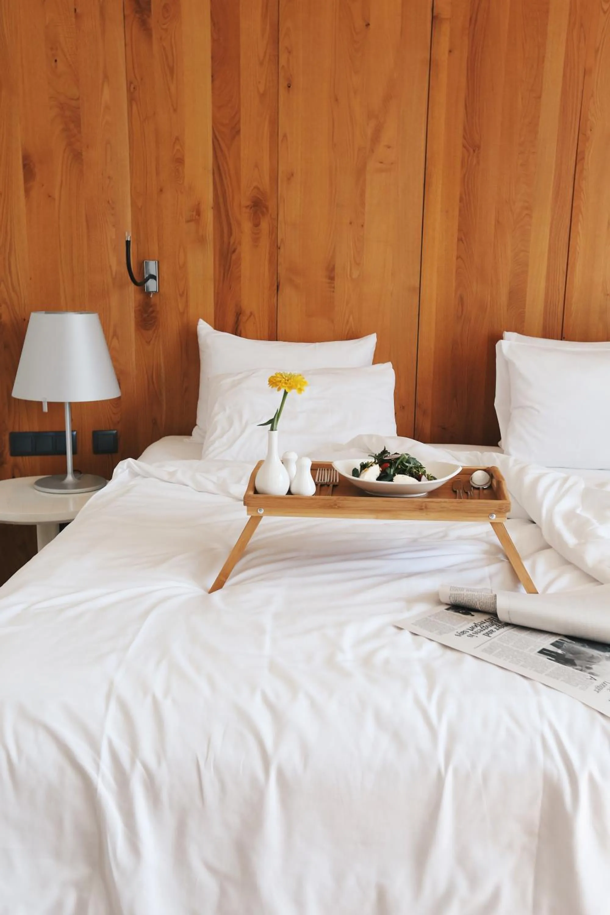 Property building, Bed in Holiday Inn - Tbilisi by IHG