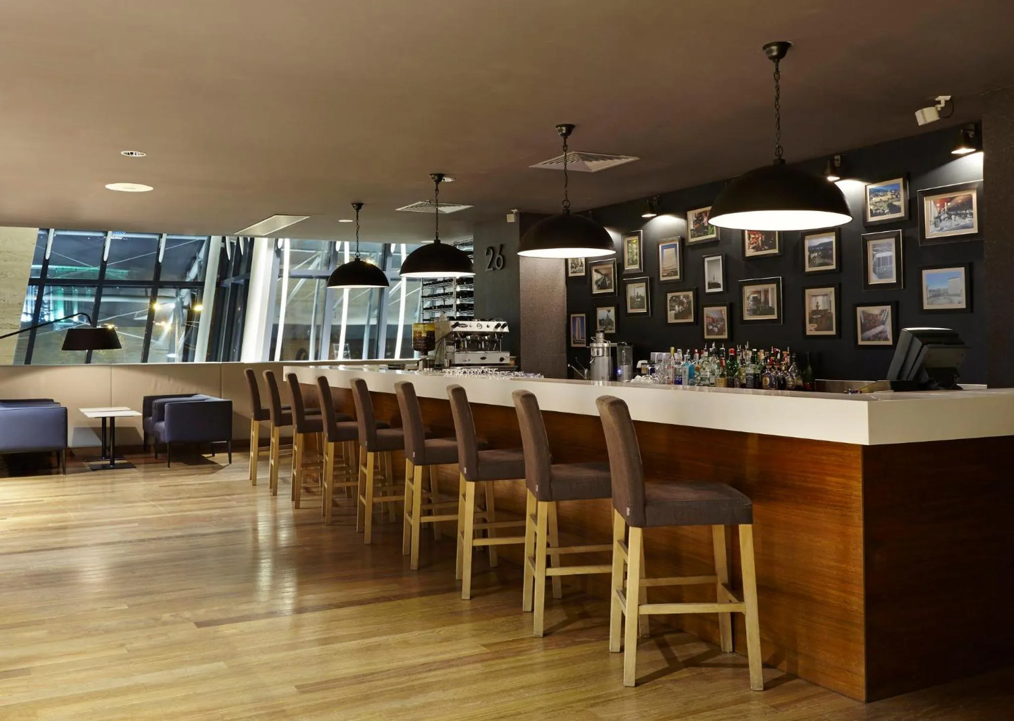 Lounge or bar in Holiday Inn - Tbilisi by IHG