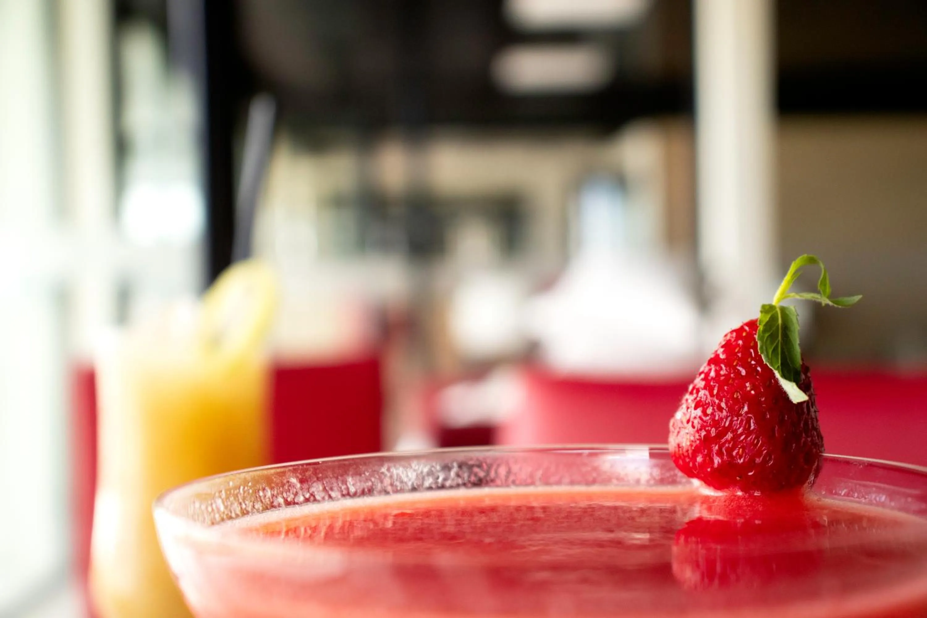 Food and drinks in Hotel Beaumonde Garden