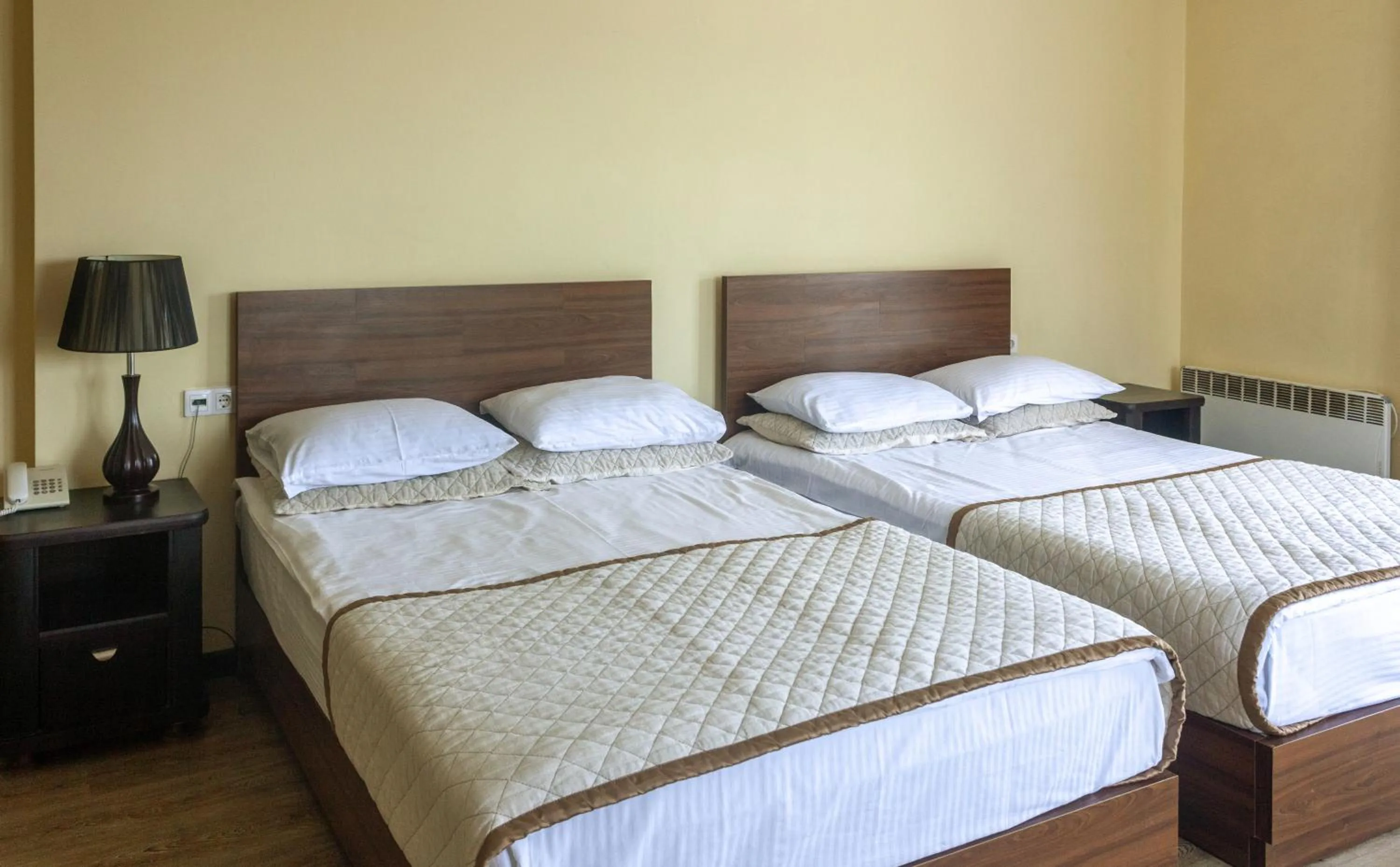 Bed in Hotel Beaumonde Garden