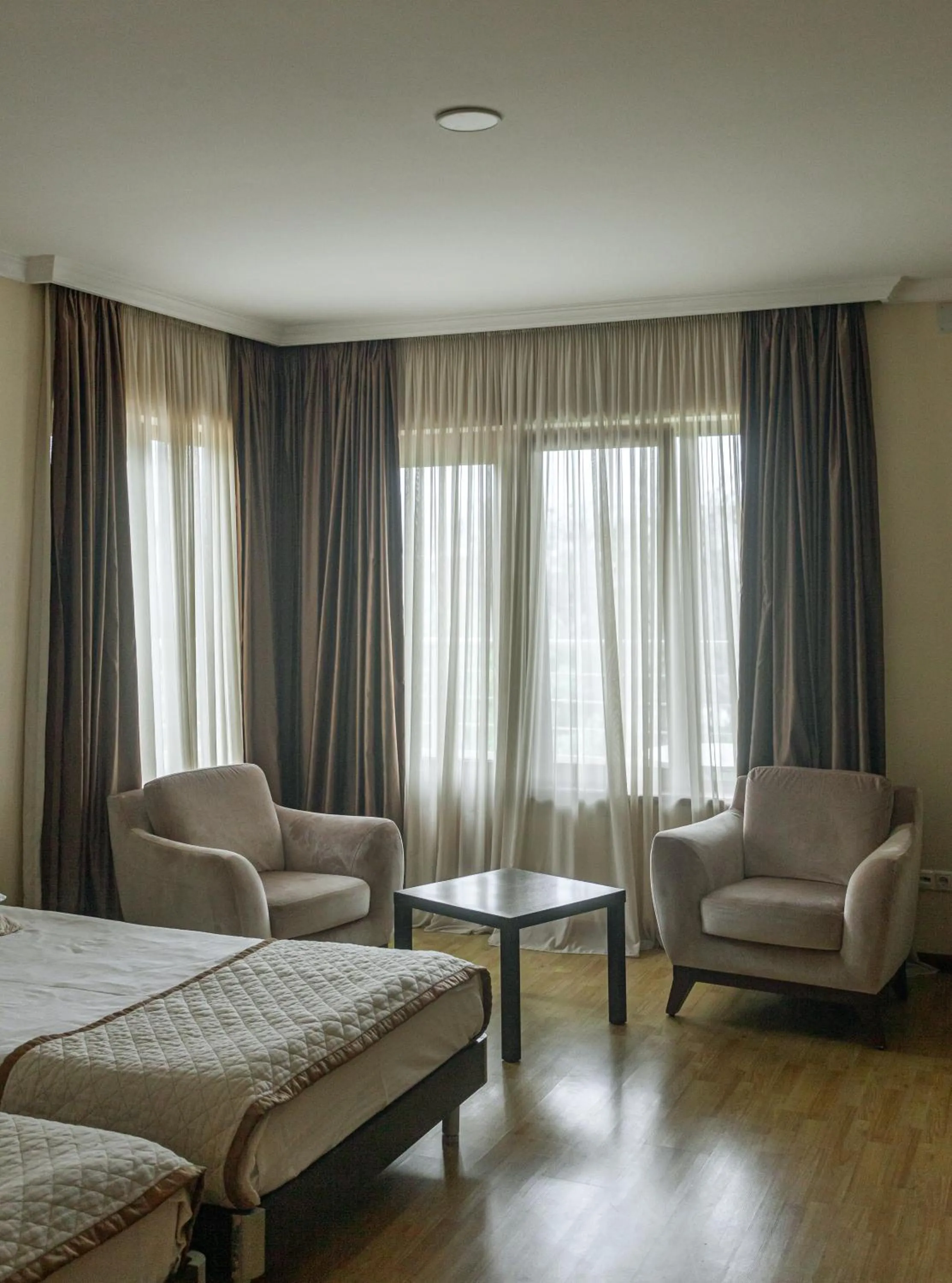 Bed in Hotel Beaumonde Garden