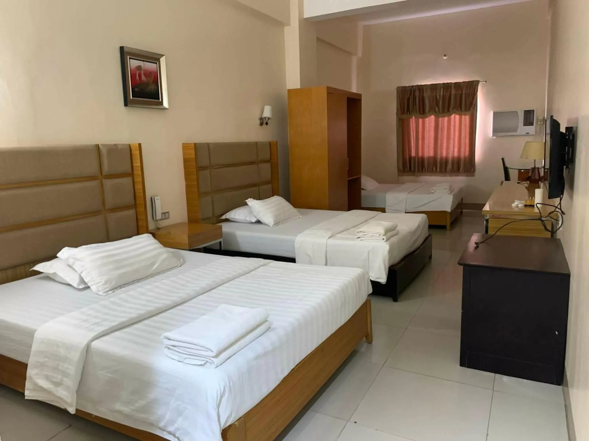 Photo of the whole room, Bed in Asia Novo Boutique Hotel - Oroquieta