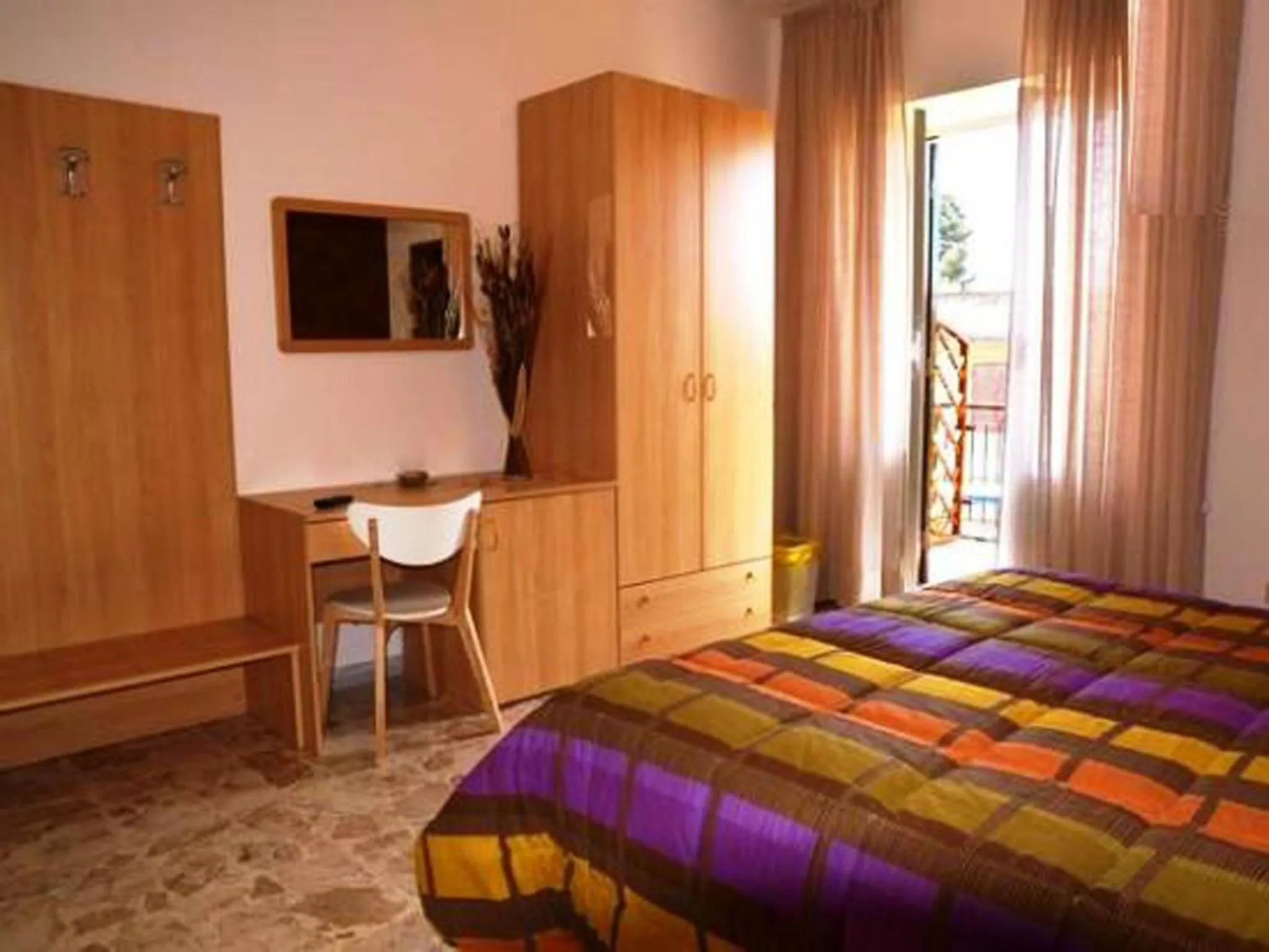 Property building, Bed in B&B Raggio Di Sole