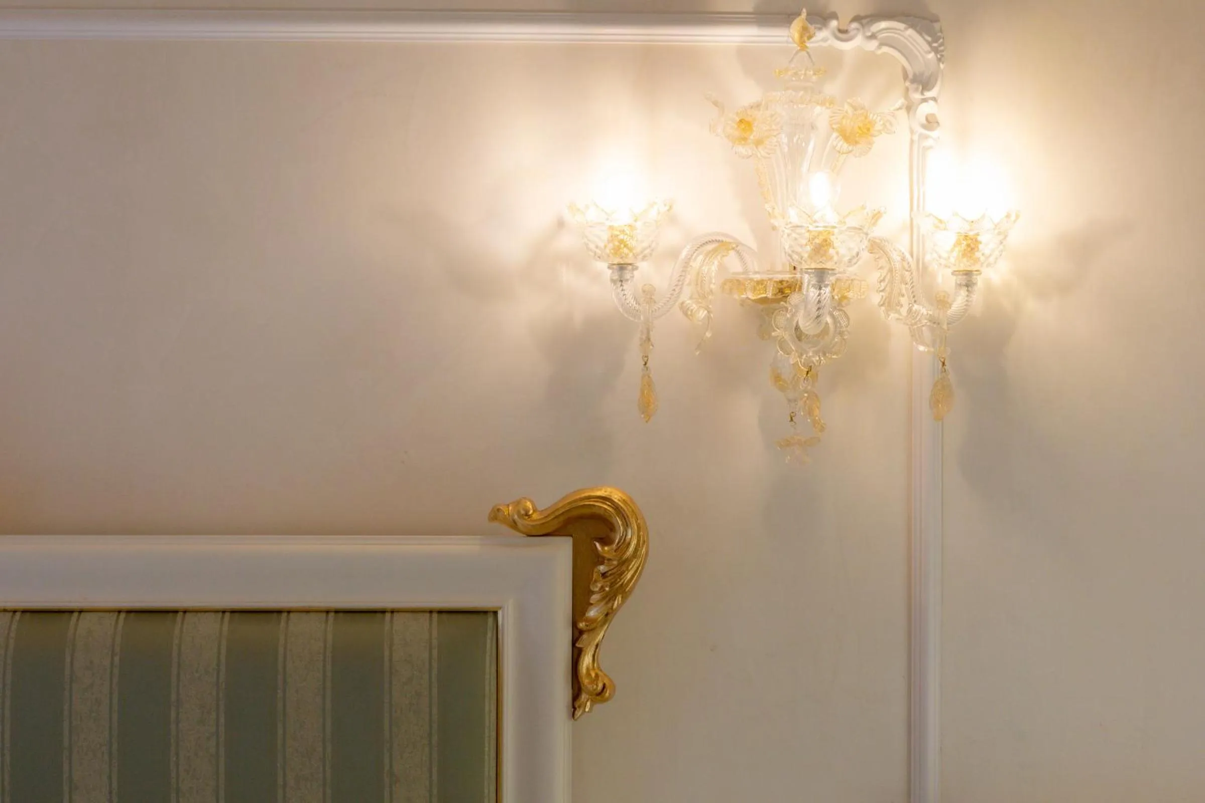 Decorative detail in Ca' Bonfadini Historic Experience