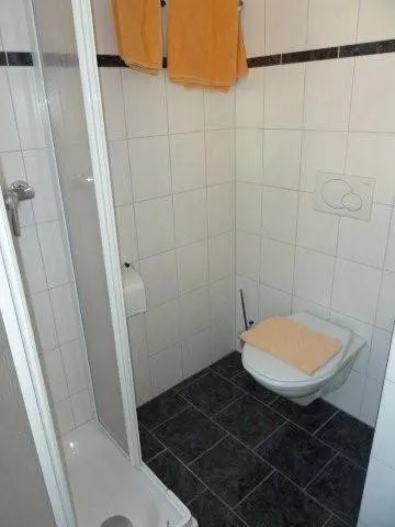 Toilet in Hotel Sternen