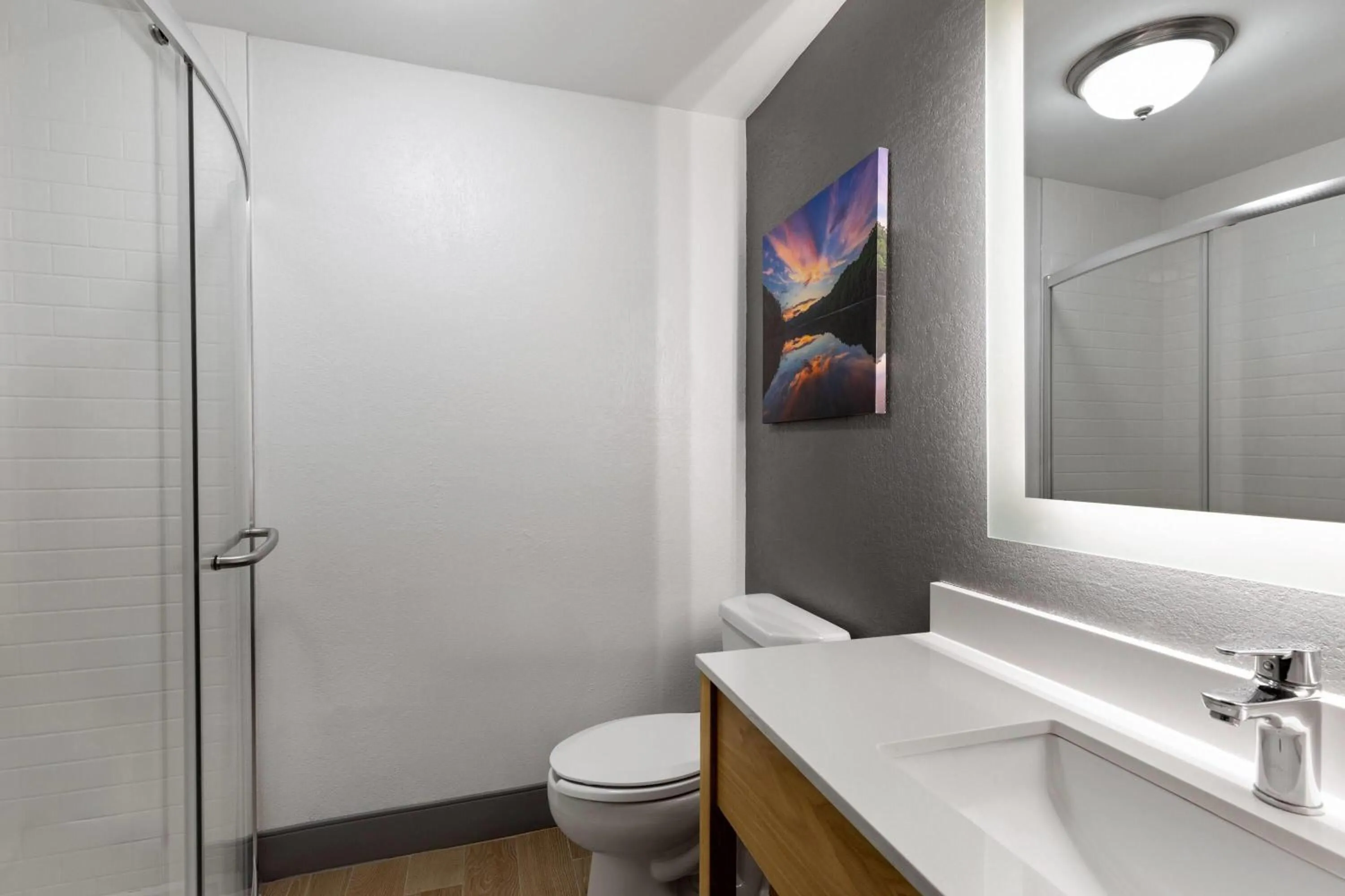 Bathroom in La Quinta by Wyndham Lexington South / Hamburg